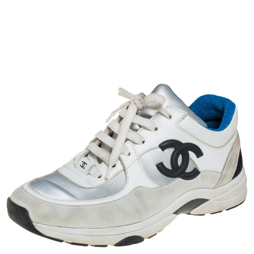 Chanel White/Grey Suede, Leather And Fabric CC Low-Top Sneakers Size 38.5