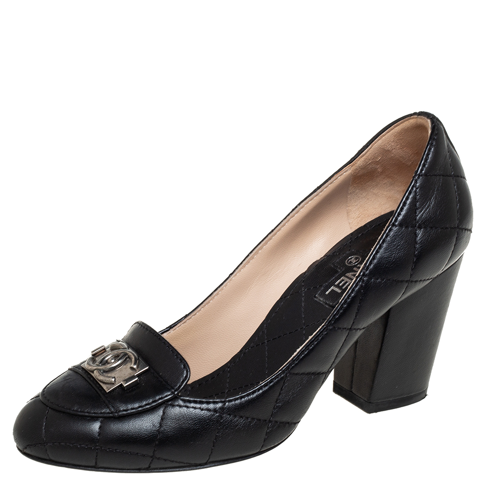 Chanel Black Quilted Leather CC Loafer Pumps Size 35.5