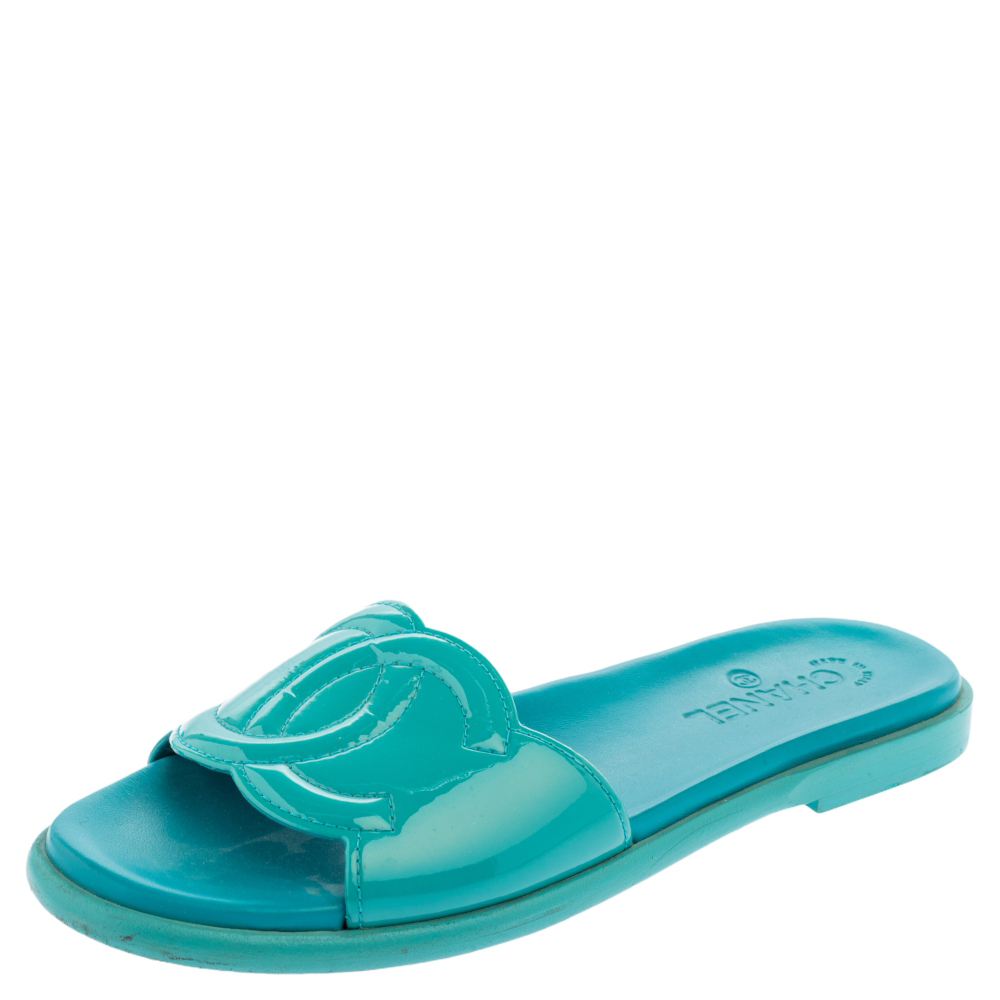 Chanel Blue Patent Leather CC Flat Slide Sandals Size 41