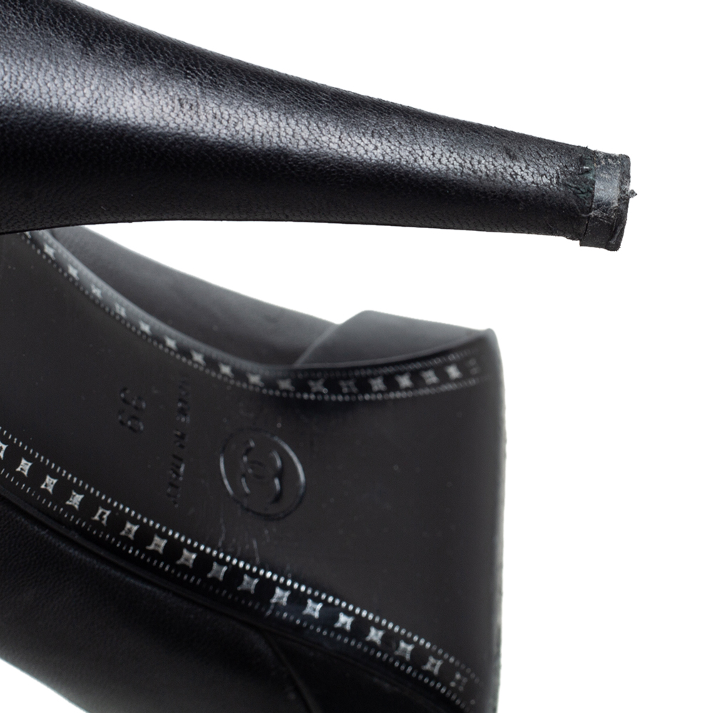 Chanel Black Leather Cap Toe Platform Pumps Size 39