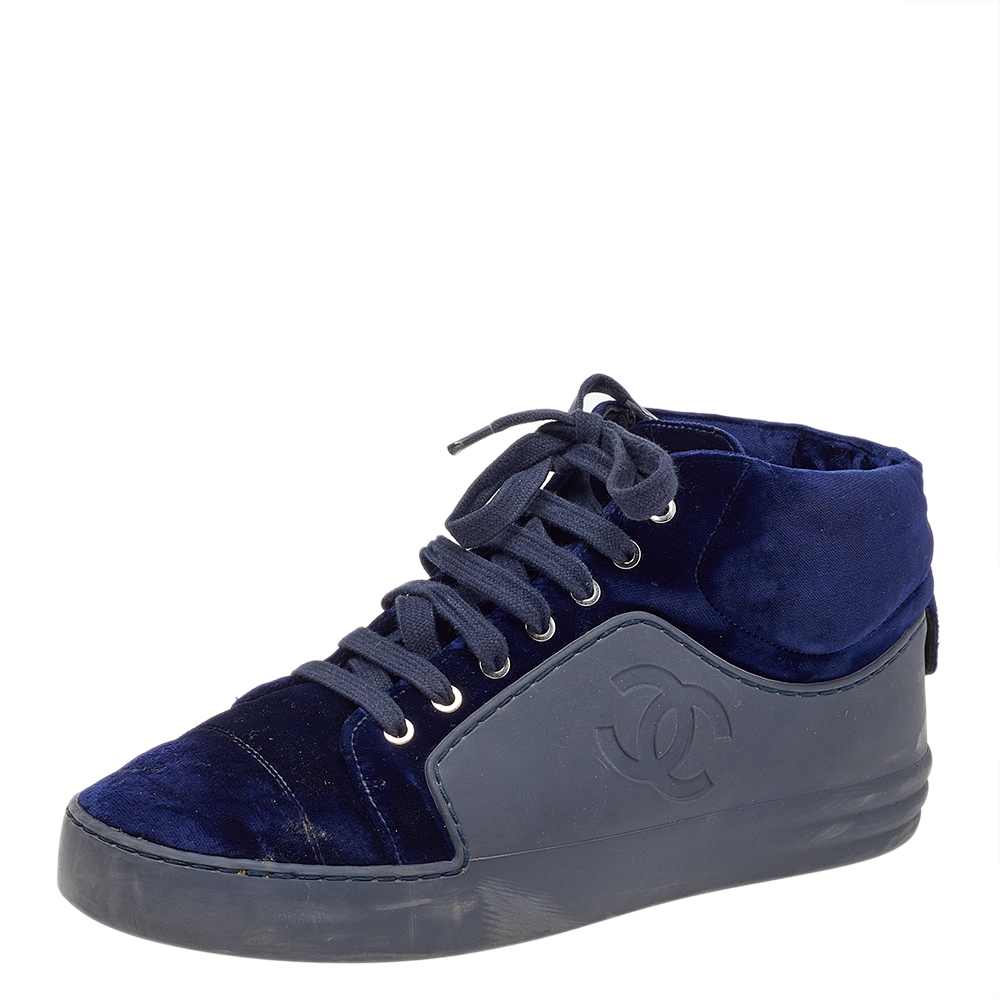 Chanel navy blue velvet and rubber cc high top sneakers size 37.5