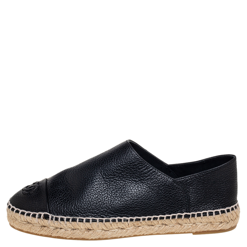Chanel Black Leather CC Cap-Toe Flat Espadrilles Size 
Chanel Black Leather CC Cap-Toe Flat Espadrilles Size