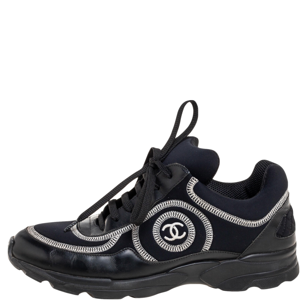 Chanel Black Stretch Fabric and Leather CC Low Top Sneakers Size 
Chanel Black Stretch Fabric and Leather CC Low Top Sneakers Size