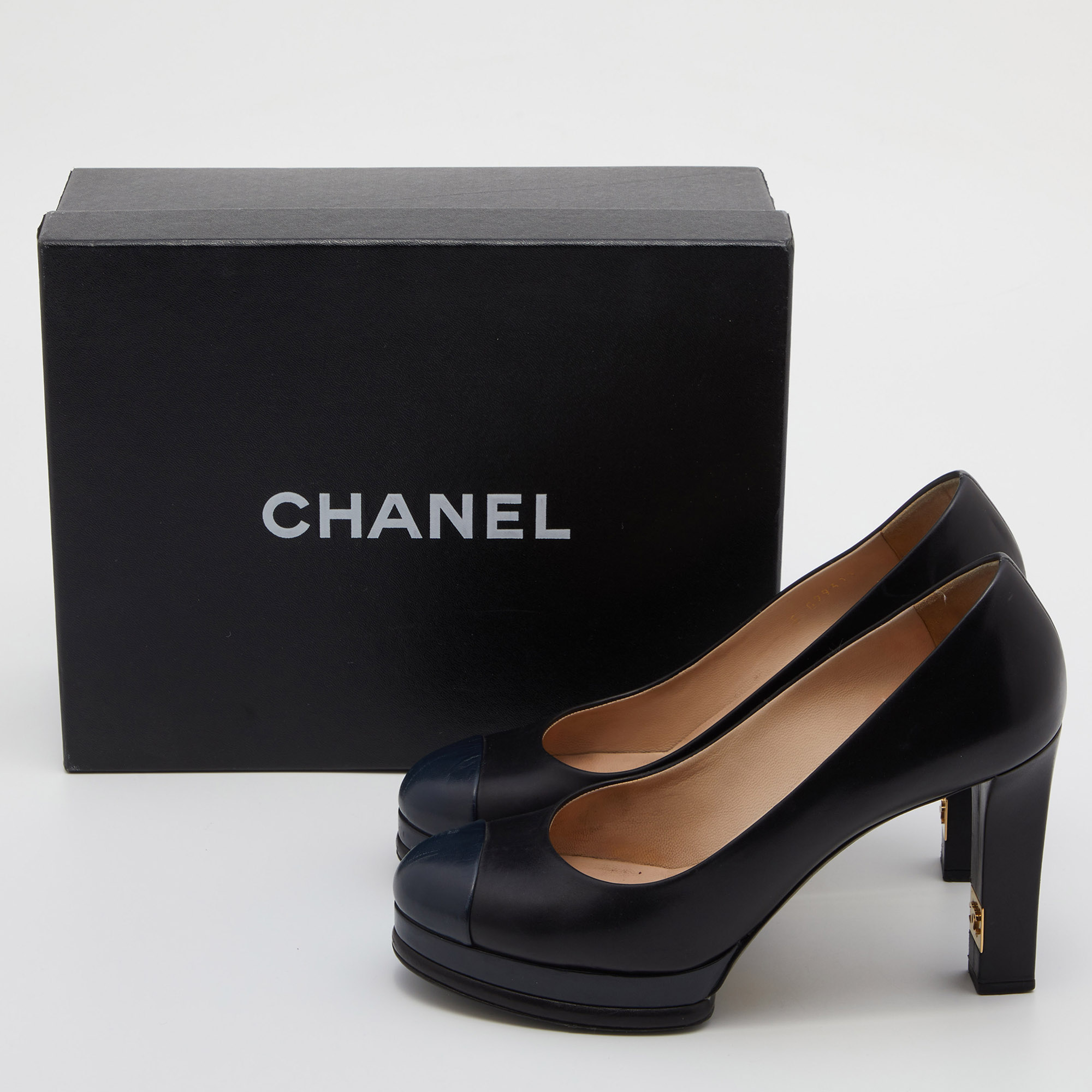 Chanel Black/Blue Leather Cap Toe Platform Pumps Size 40
