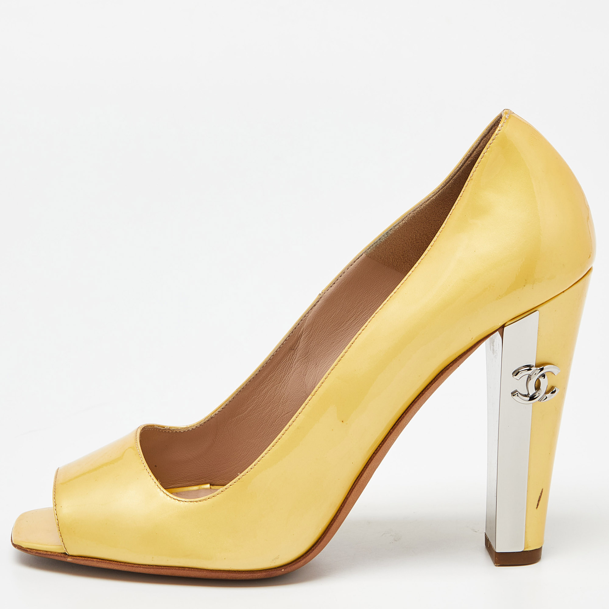 Chanel yellow patent leather cc open toe pumps size 38