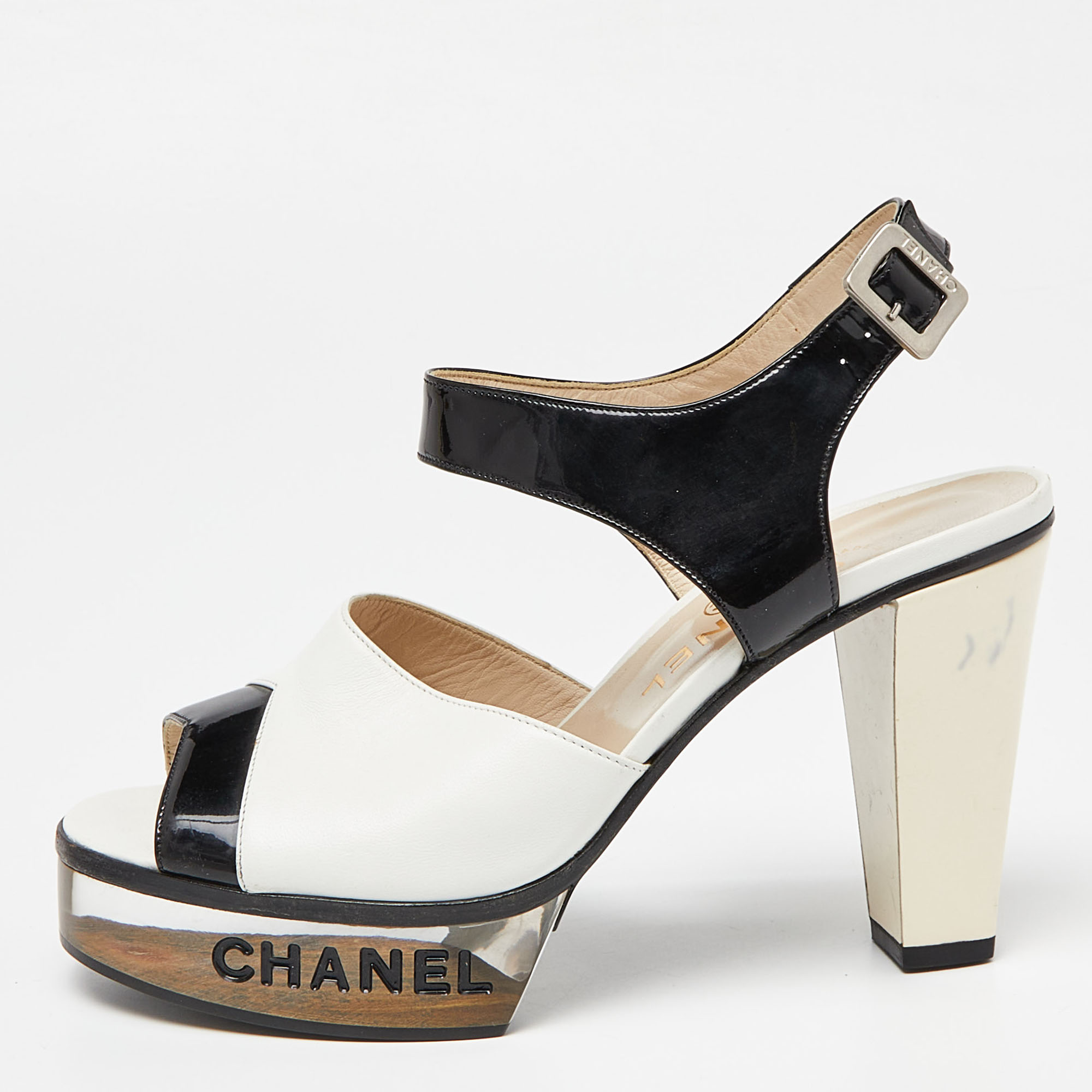 Chanel White/Black Leather And Patent Platform Ankle Strap Sandals Size 37.5