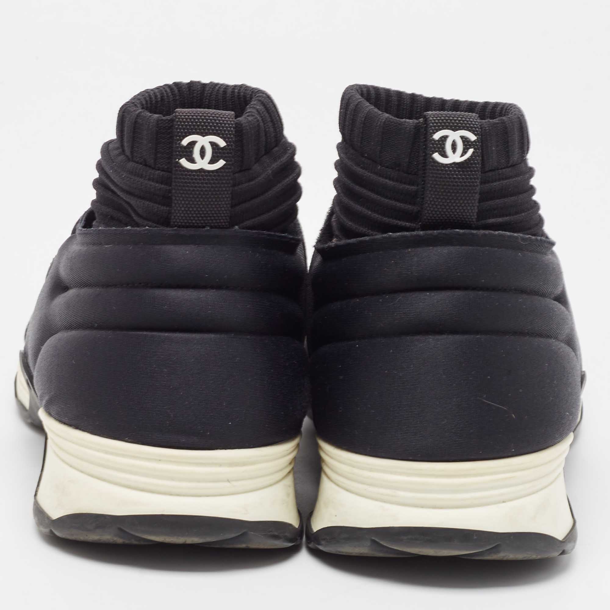Chanel Black Knit Fabric CC Slip On Sneakers Size 39