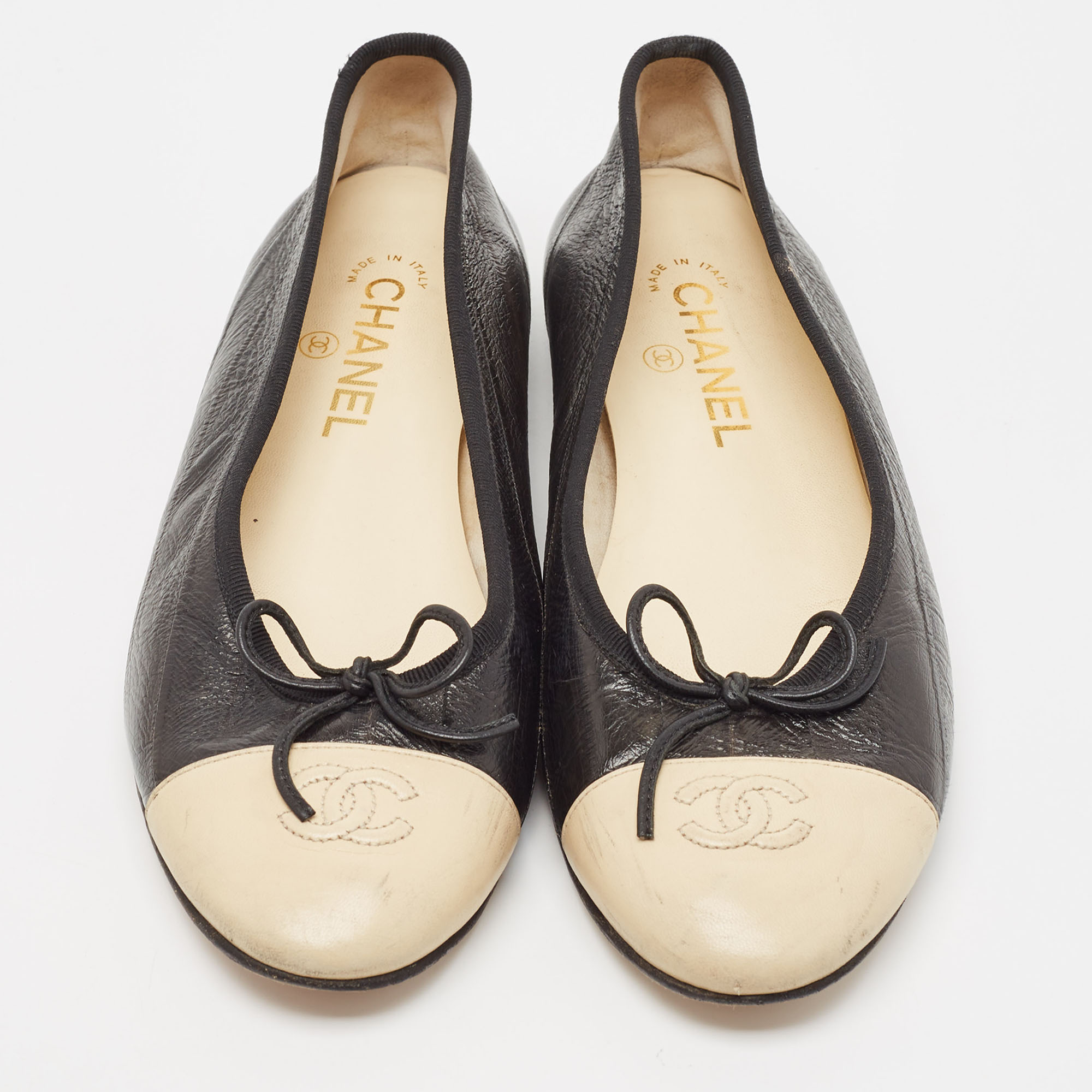 Chanel Black/Beige Eel Leather CC Bow Cap Toe Ballet Flats Size 40.5