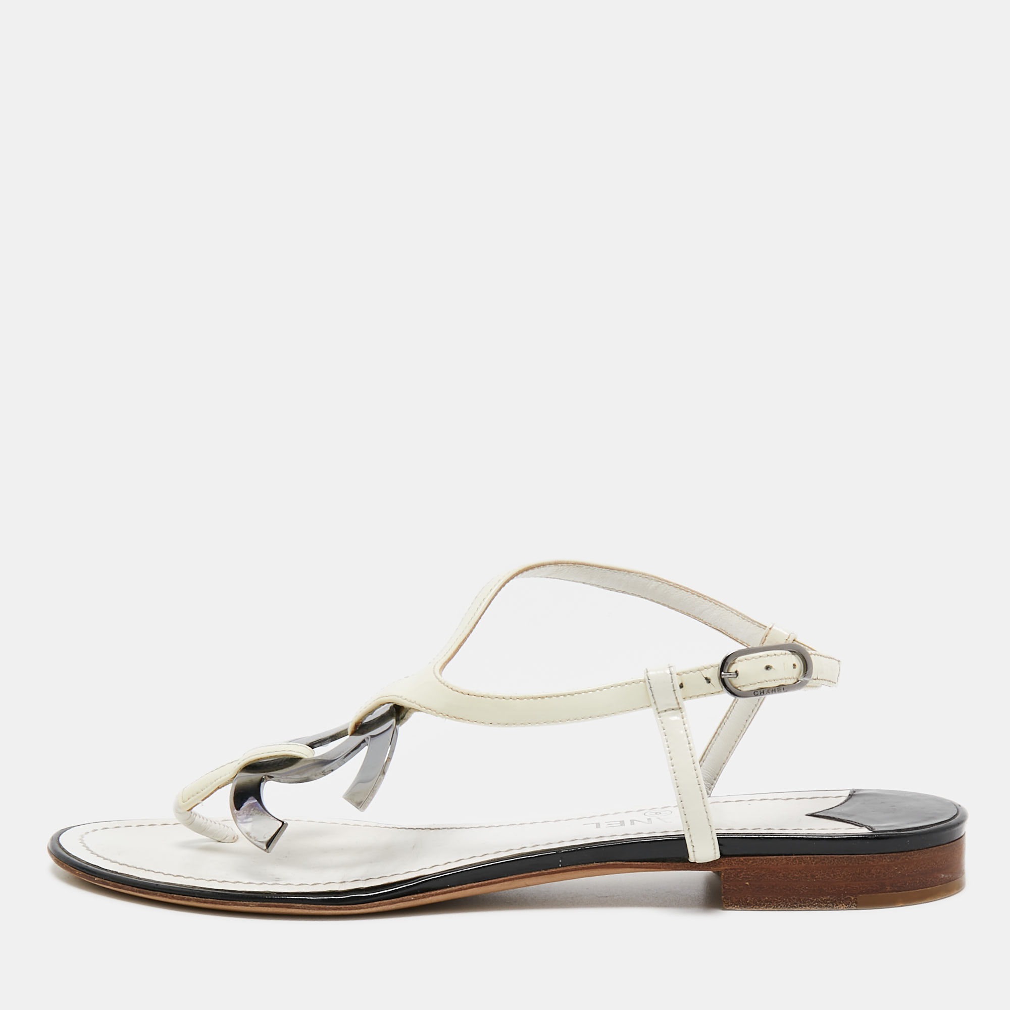 Chanel White Patent CC Slingback Flat Sandals Size 37.5