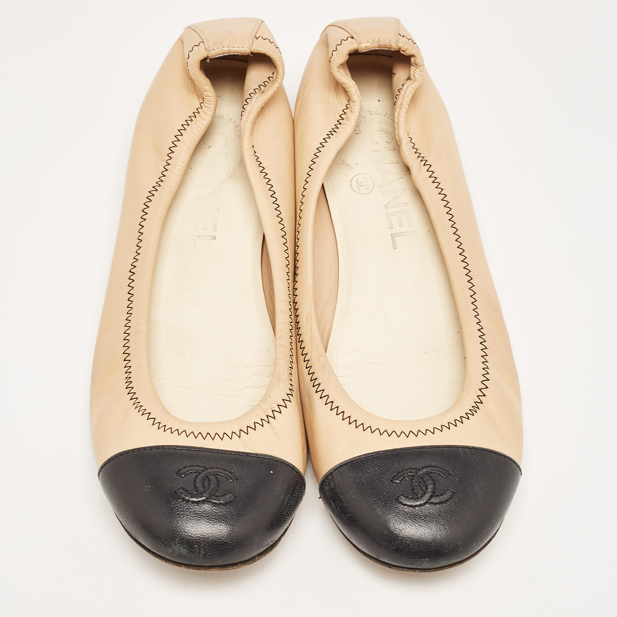 Chanel Beige/Black Leather CC Ballet Flats Size 36.5
