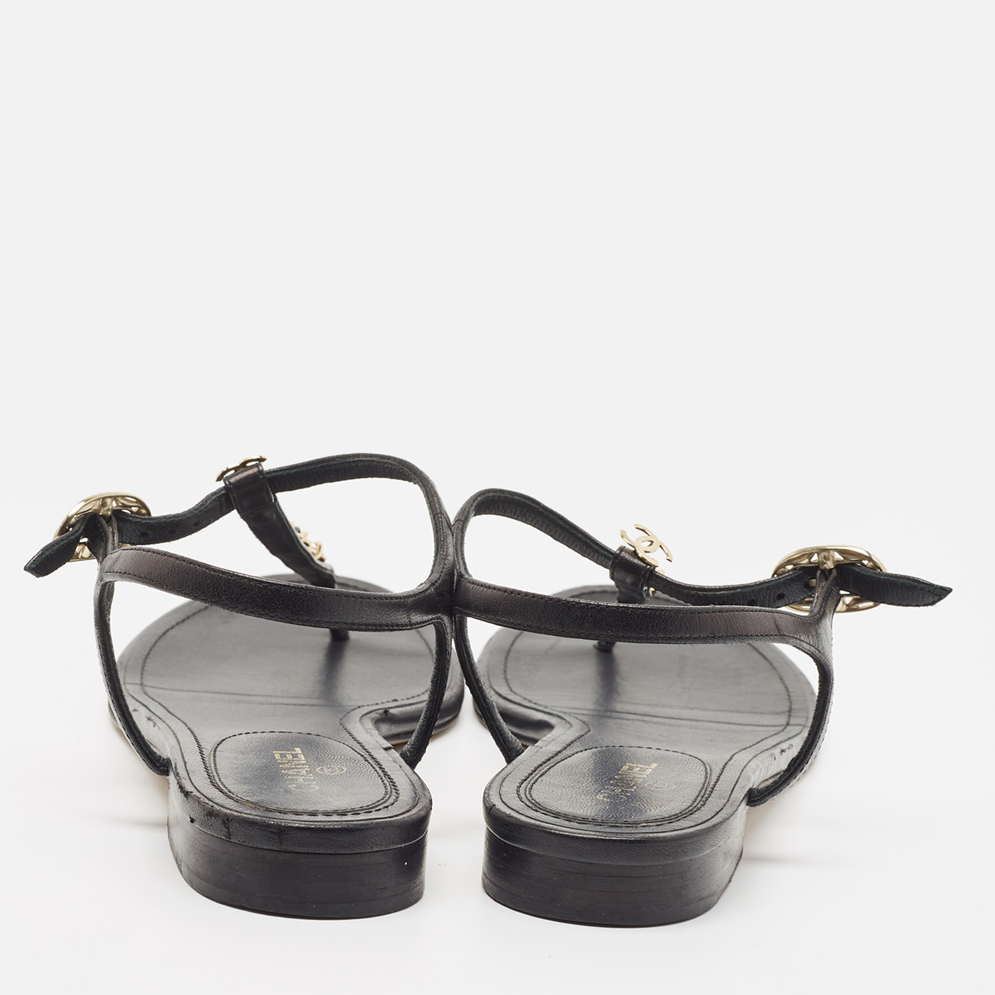 Chanel Black Leather T-Strap Flat Thong Sandals Size 39