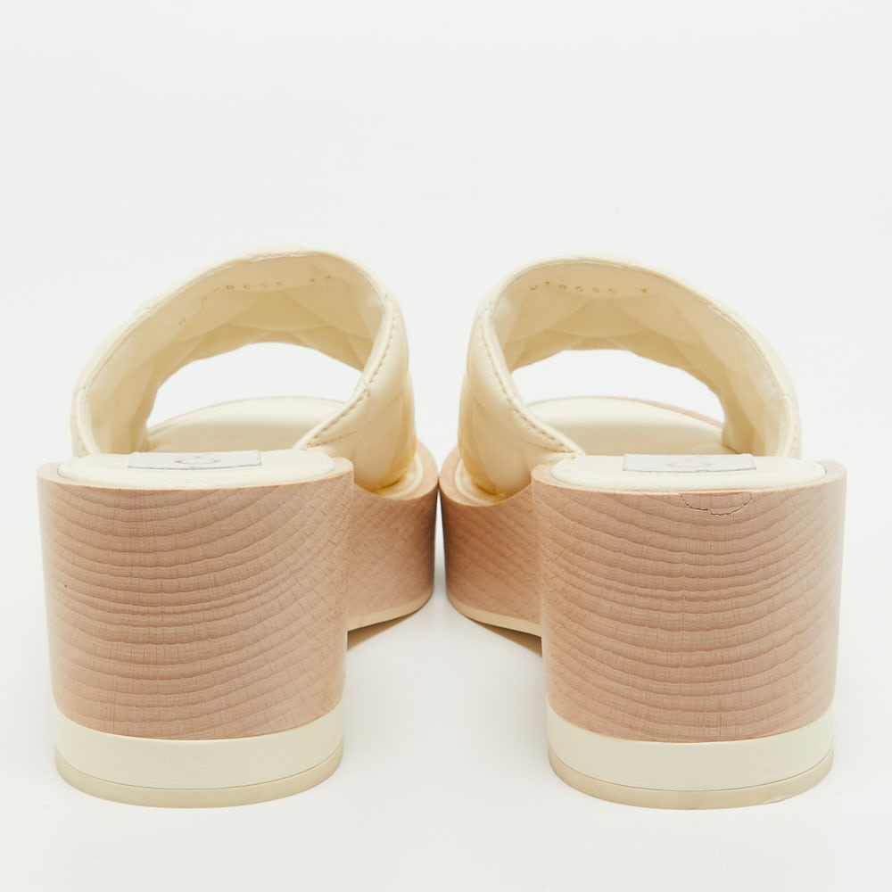 Chanel Cream Quilted Leather Slide Platform Sandals Size 37