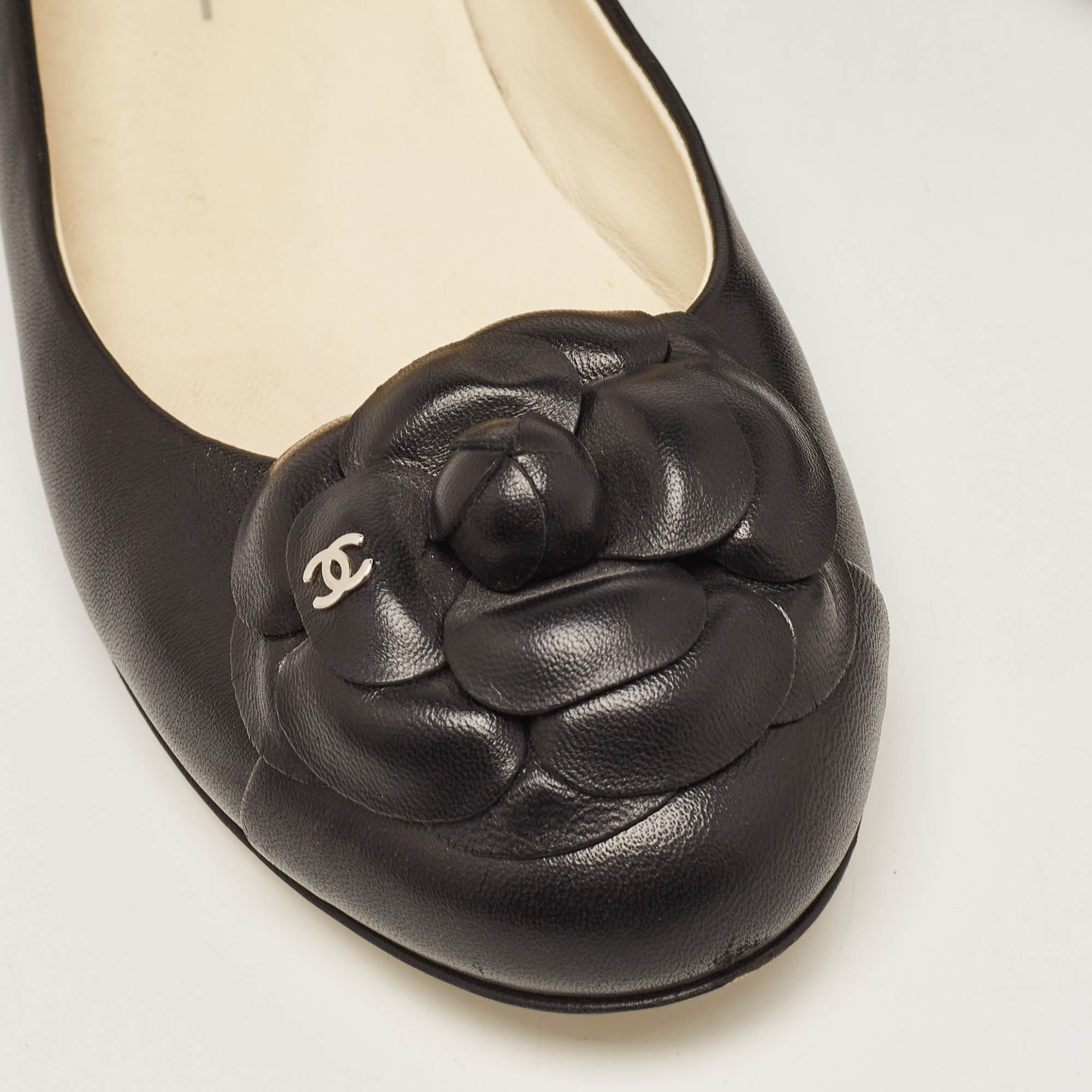 Chanel Black Leather Camelia Ballet Flats Size 39.5