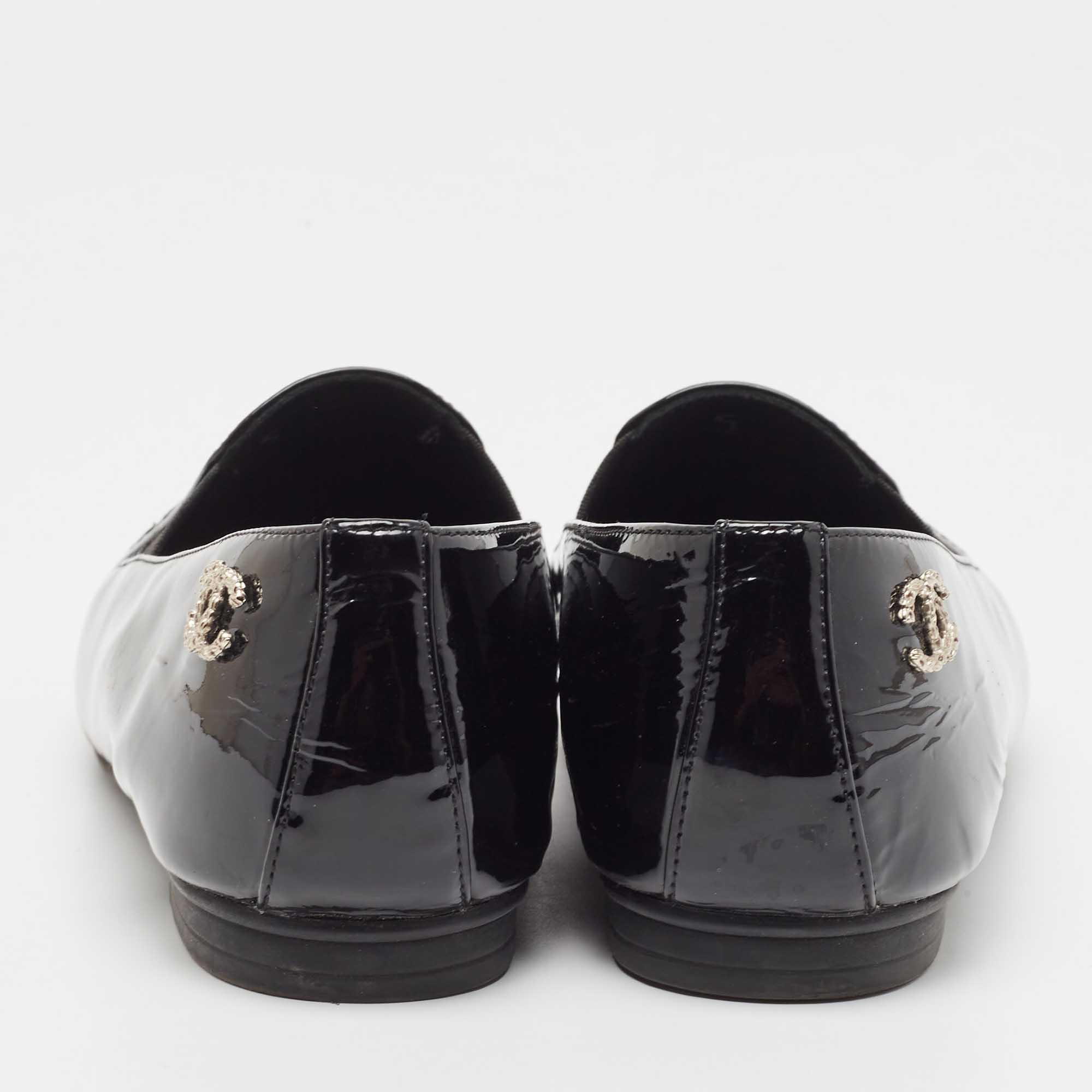 Chanel Black Patent Leather CC Camellia Loafers Size 38
