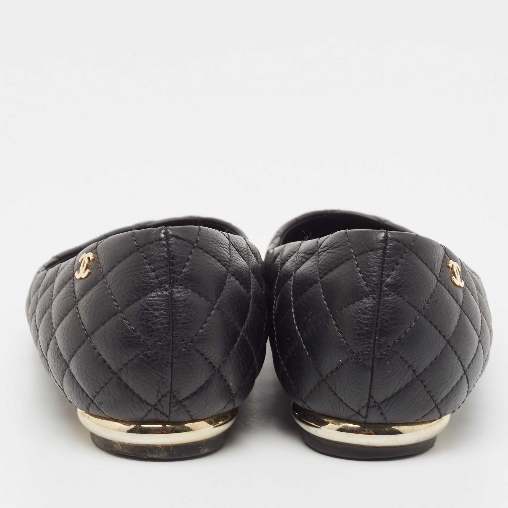 Chanel Black Quilted Leather CC Ballet Flats Size 37
