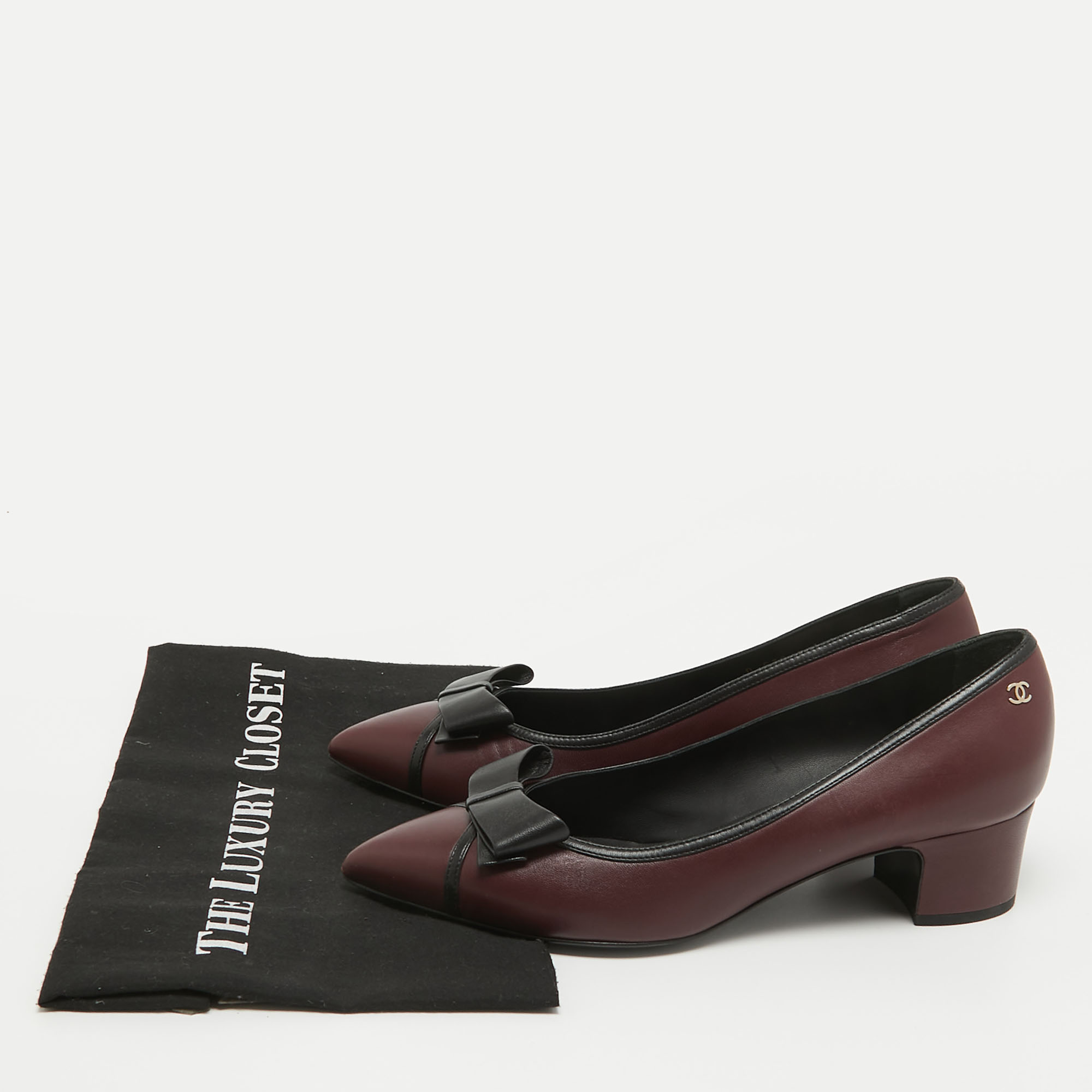 Chanel Burgundy/Black Leather Bow CC Pointed Toe Pumps Size 40