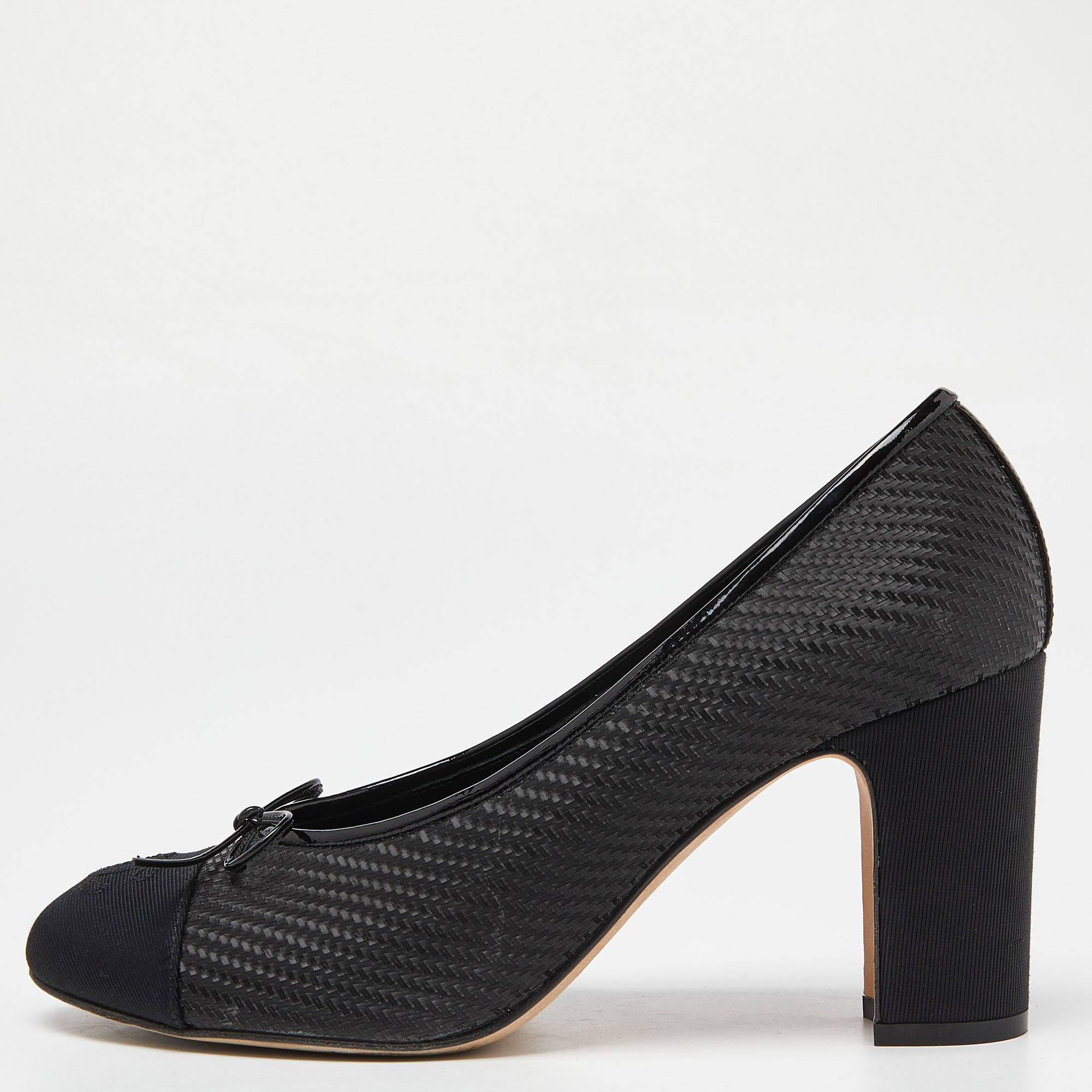 Chanel black woven raffia and canvas bow cc cap toe block heel pumps size 39