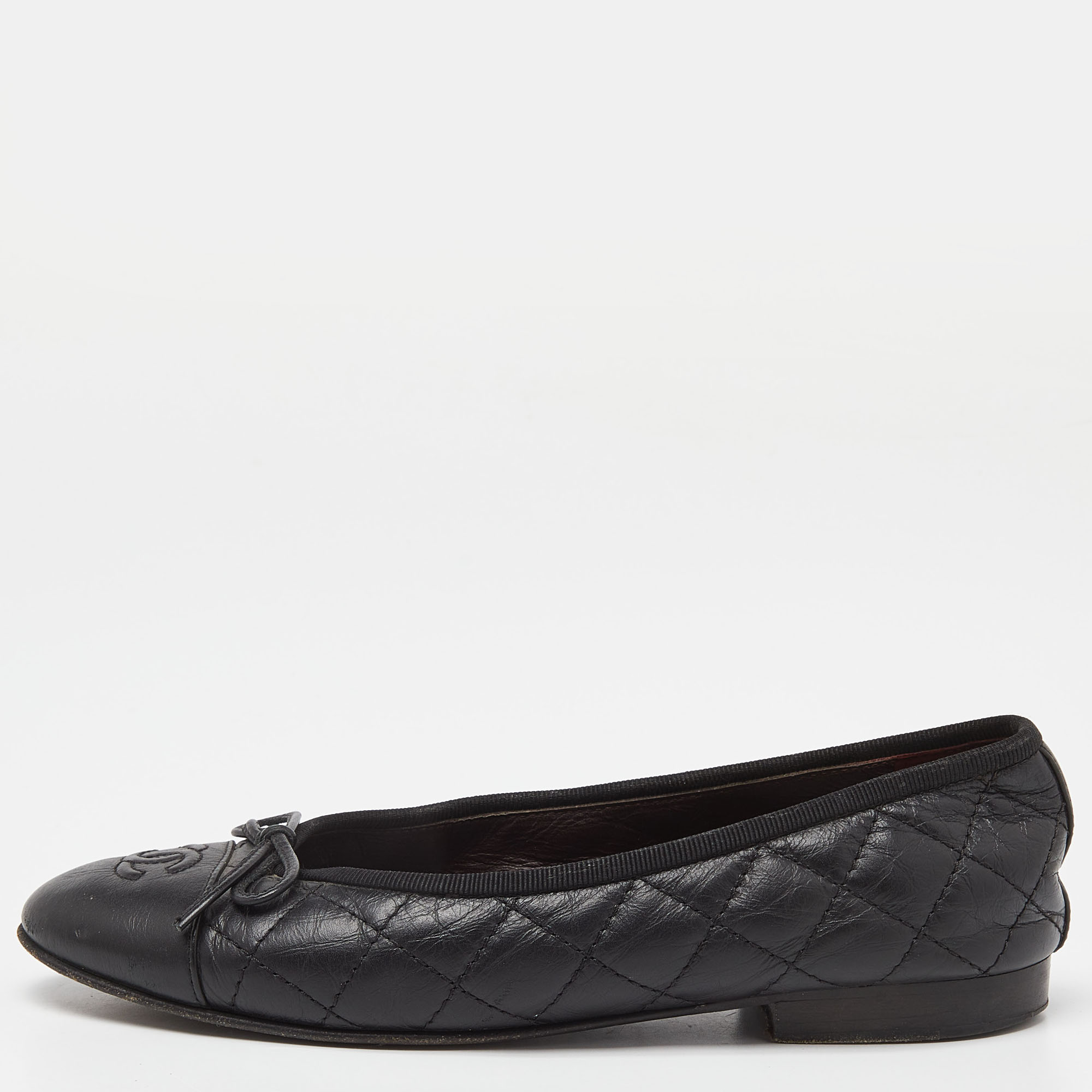 Chanel black quilted leather cc cap toe bow ballet flats size 35