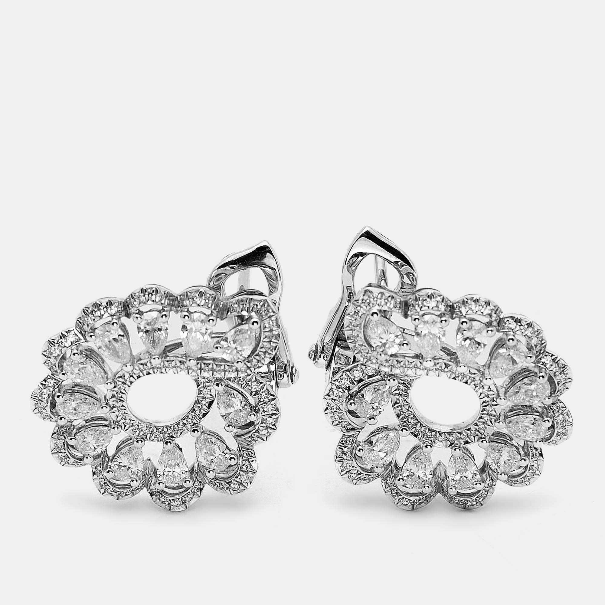 Chopard Precious Lace Vague Diamonds 18k White Gold Earrings
Chopard Precious Lace Vague Diamonds 18k White Gold Earrings