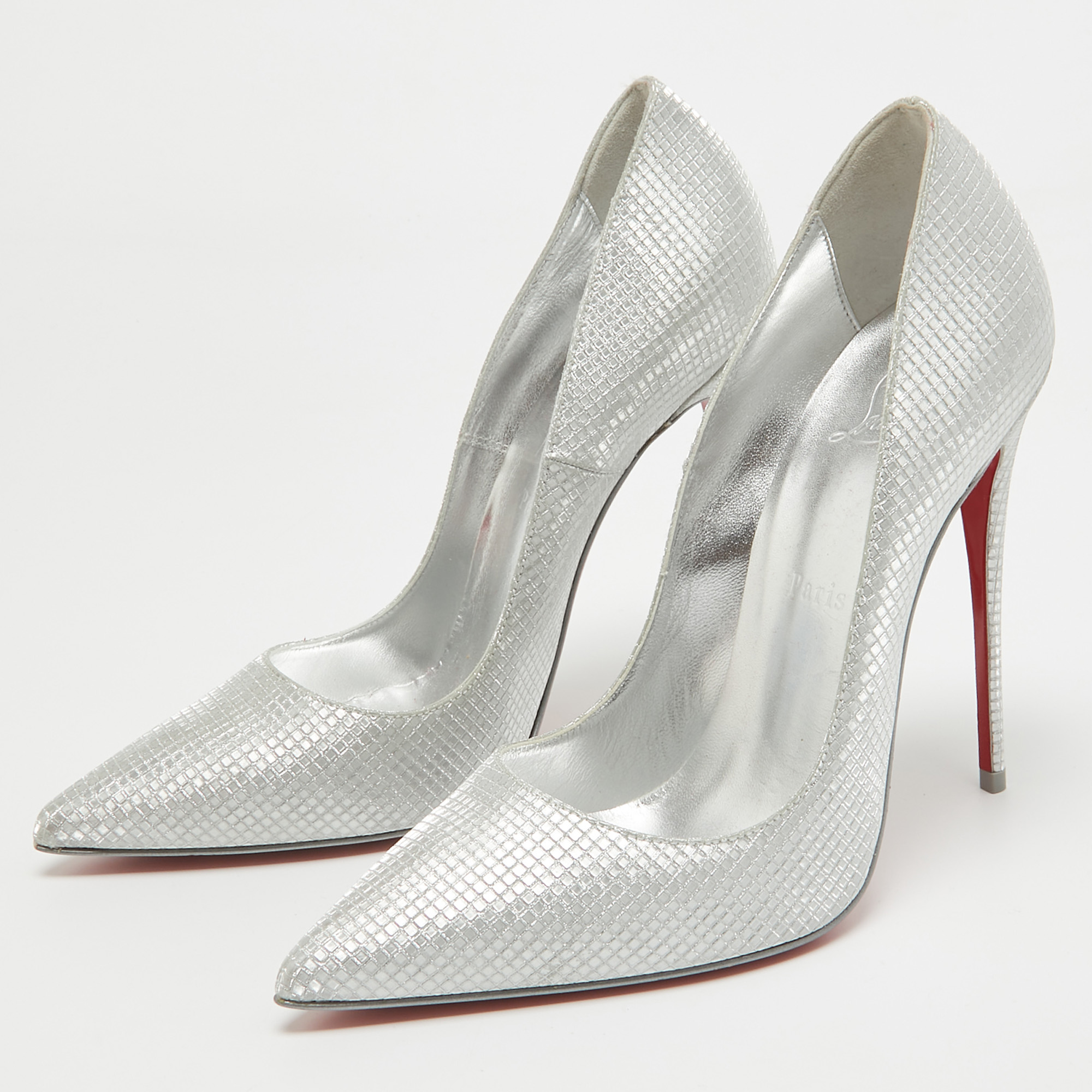 Christian Louboutin Textured Leather So Kate Pumps Size 39