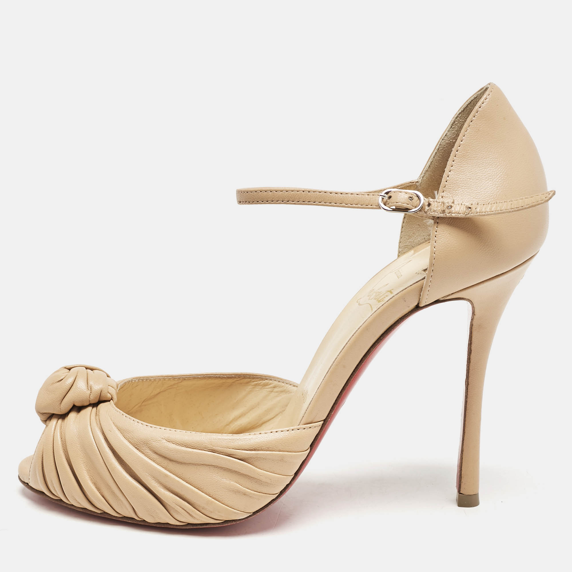 Christian Louboutin Beige Leather Marchavekel Peep Toe Pumps Size
Christian Louboutin Beige Leather Marchavekel Peep Toe Pumps Size