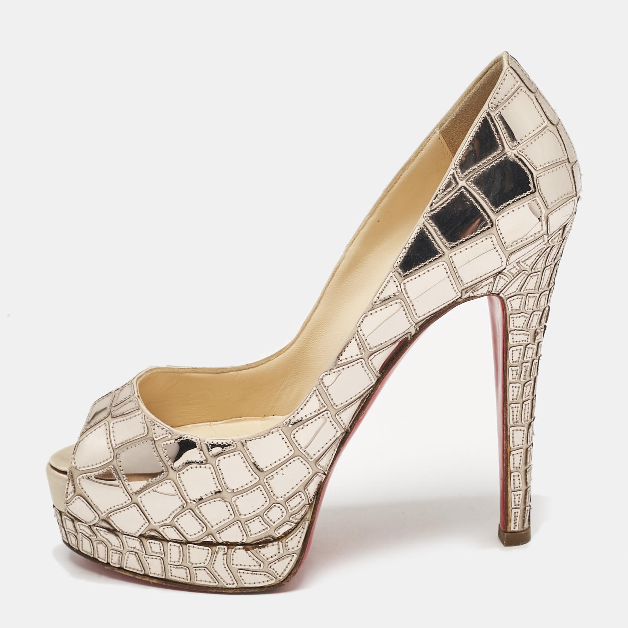 Christian Louboutin Metallic Mirror Leather and Satin Mosaic Sobek Platform Pumps Size
Christian Louboutin Metallic Mirror Leather and Satin Mosaic Sobek Platform Pumps Size