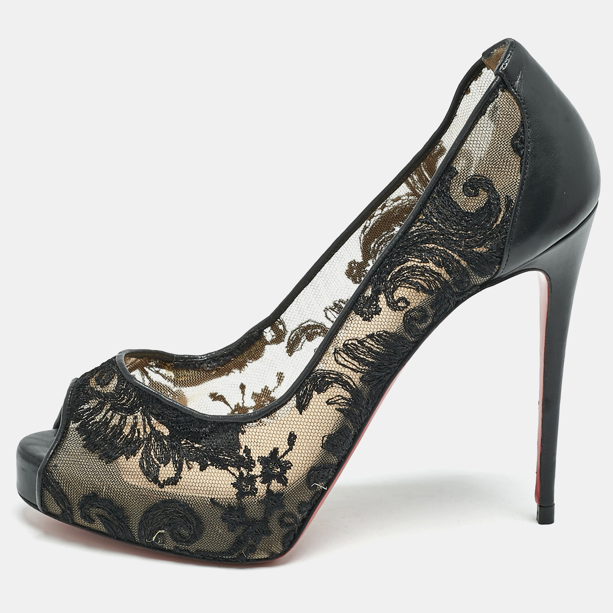 Christian Louboutin Black Lace and Leather Very Lace Peep Toe Pumps Size
Christian Louboutin Black Lace and Leather Very Lace Peep Toe Pumps Size