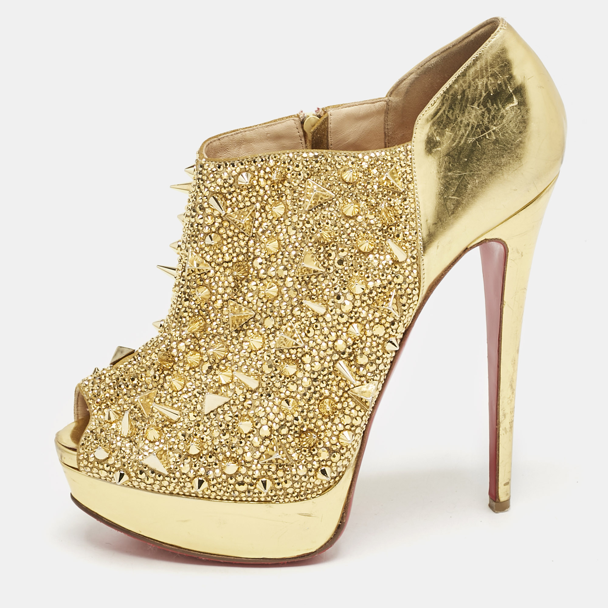 Christian Louboutin Metallic Gold Leather Bridget's Back Spike Peep Toe Booties Size
Christian Louboutin Metallic Gold Leather Bridget's Back Spike Peep Toe Booties Size