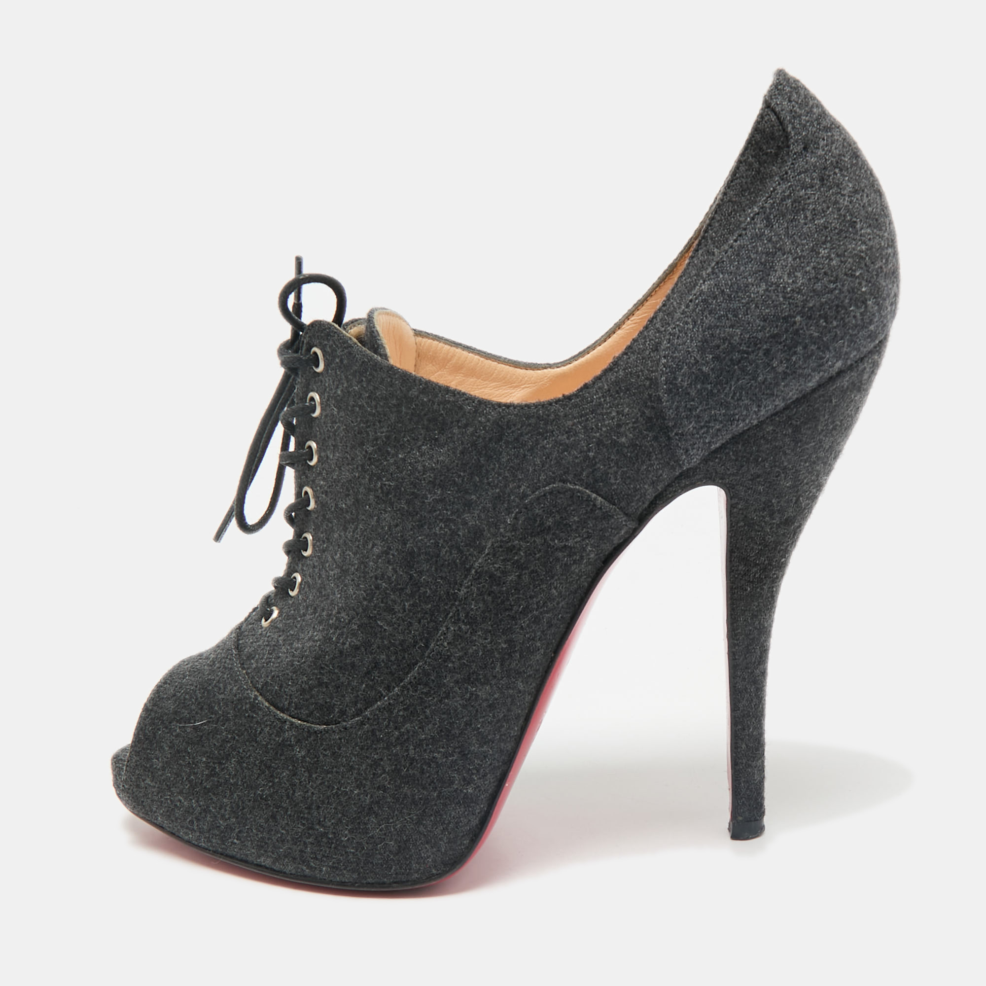 Christian Louboutin Dark Grey Fabric Flannel Lady Peep Toe Lace Up Booties Size
Christian Louboutin Dark Grey Fabric Flannel Lady Peep Toe Lace Up Booties Size