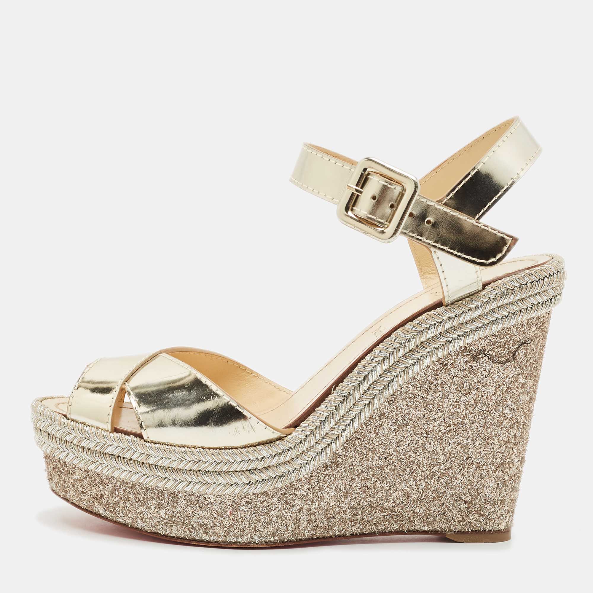 Christian Louboutin Gold Leather Almeria Espadrille Wedge Sandals Size
Christian Louboutin Gold Leather Almeria Espadrille Wedge Sandals Size