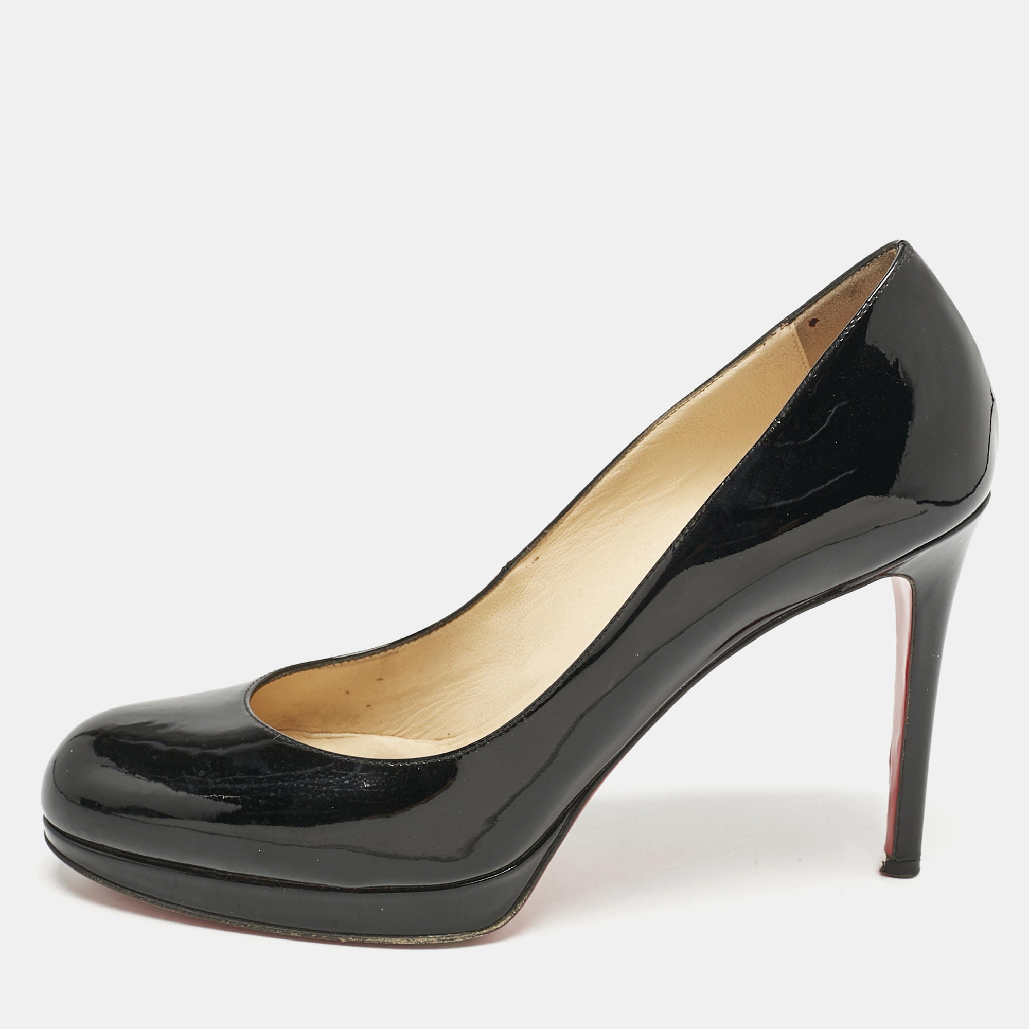 Christian Louboutin Black Patent Leather Simple Round Toe Pumps Size
Christian Louboutin Black Patent Leather Simple Round Toe Pumps Size