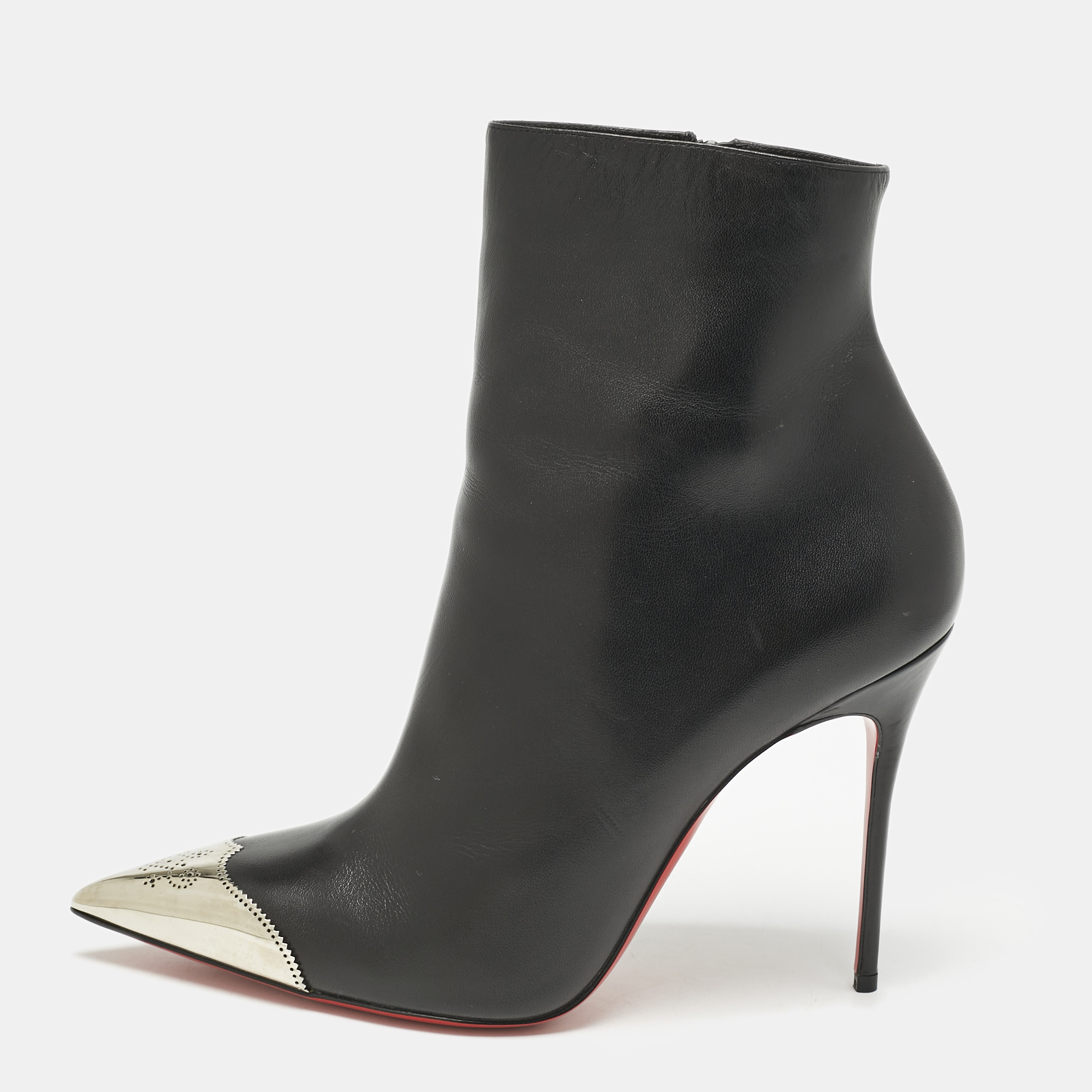 Christian Louboutin Black Leather Calamijane Pointed Toe Ankle Length Boots Size
Christian Louboutin Black Leather Calamijane Pointed Toe Ankle Length Boots Size