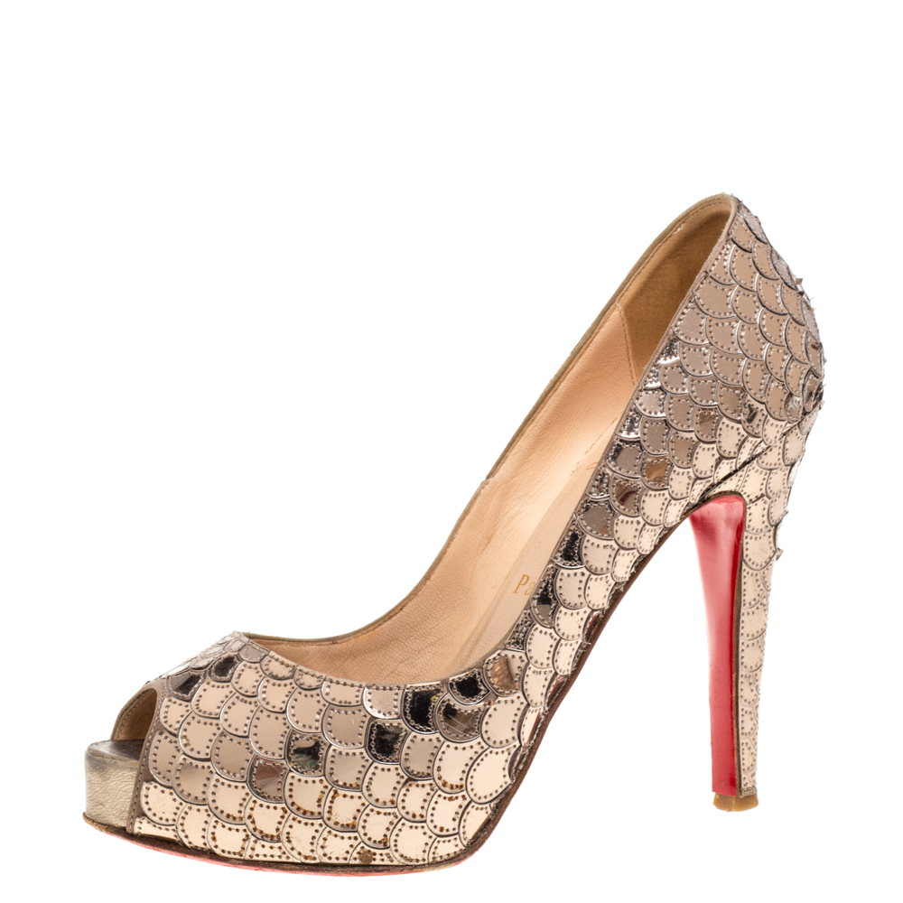 Christian Louboutin Metallic Beige Scaled PVC Poseidon Peep Toe Pumps Size 35.5