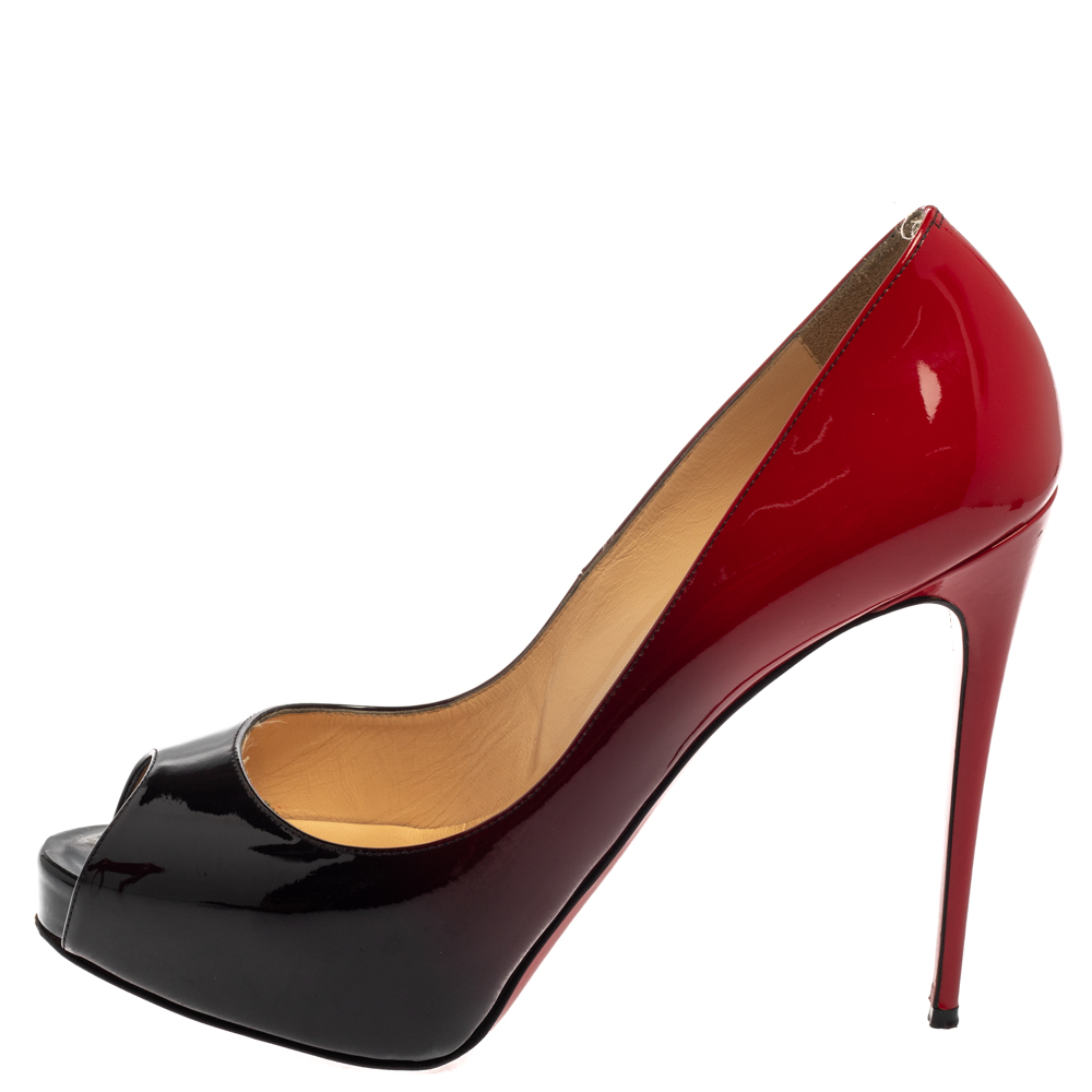 Christian Louboutin Black/Red Ombre Patent Leather New Very Prive Pumps Size
Christian Louboutin Black/Red Ombre Patent Leather New Very Prive Pumps Size
