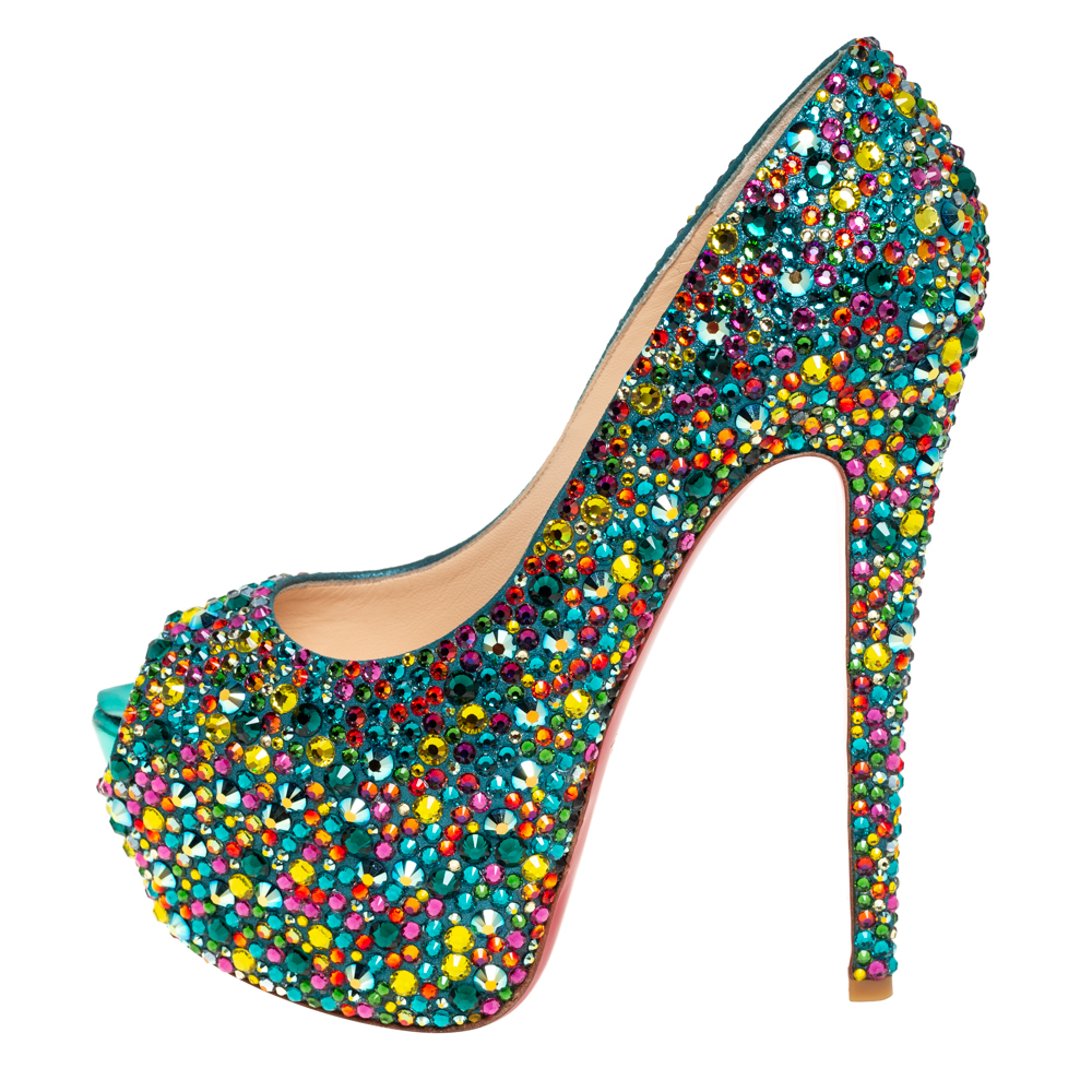 Christian Louboutin Green Leather Highness Crystal Embellished Pumps Size
Christian Louboutin Green Leather Highness Crystal Embellished Pumps Size