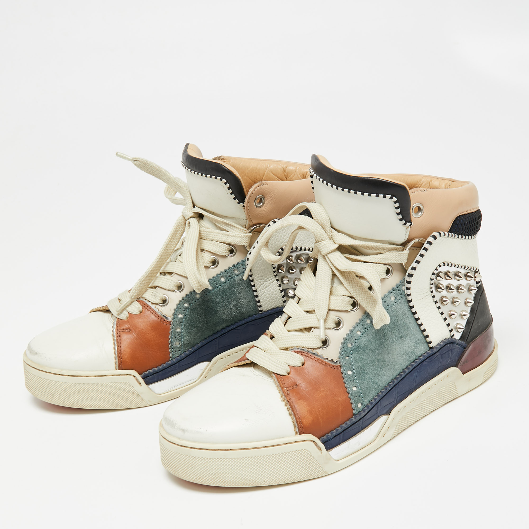 Christian Louboutin Multicolor Leather and Suede Loubikick High Top Sneakers Size
Christian Louboutin Multicolor Leather and Suede Loubikick High Top Sneakers Size