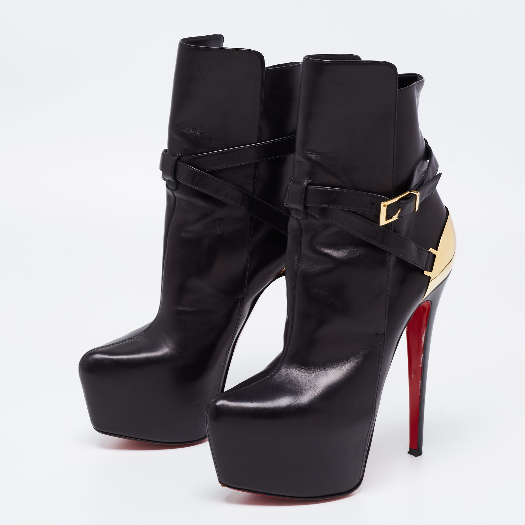 Christian Louboutin Black Leather Equestria Platform Ankle Boots Size
Christian Louboutin Black Leather Equestria Platform Ankle Boots Size