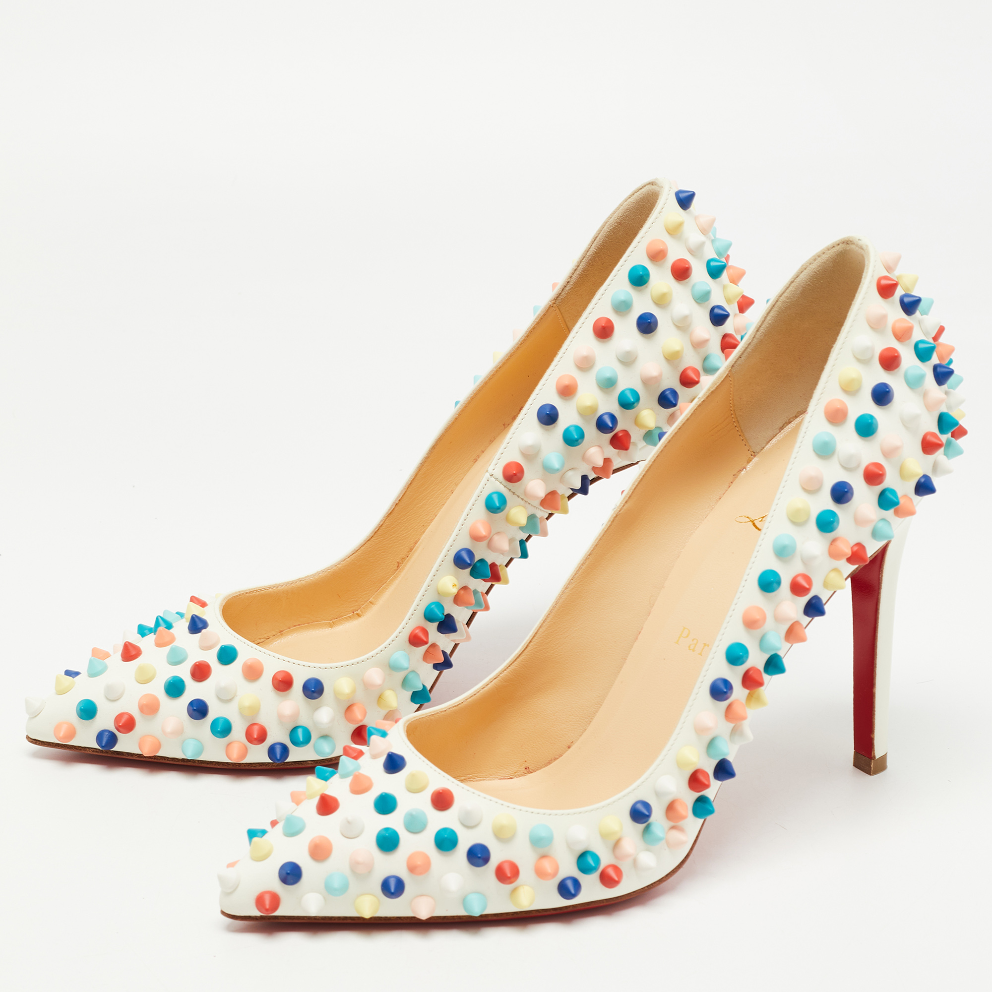 Christian Louboutin White Leather Pigalle Spikes Pumps Size
Christian Louboutin White Leather Pigalle Spikes Pumps Size