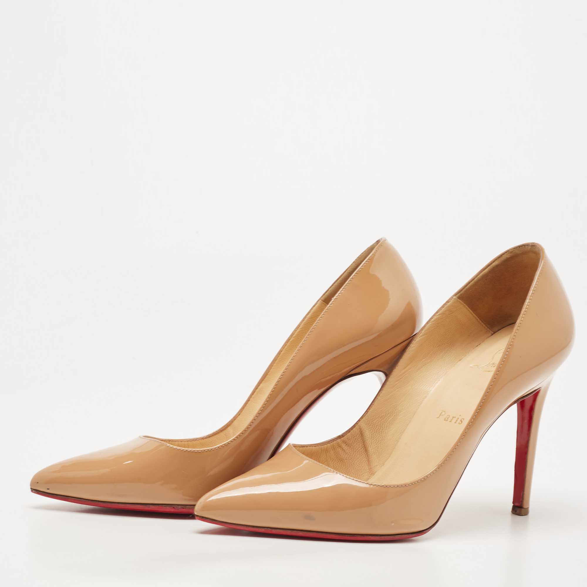 Christian Louboutin Beige Patent Leather Pigalle Pointed Toe Pumps Size
Christian Louboutin Beige Patent Leather Pigalle Pointed Toe Pumps Size