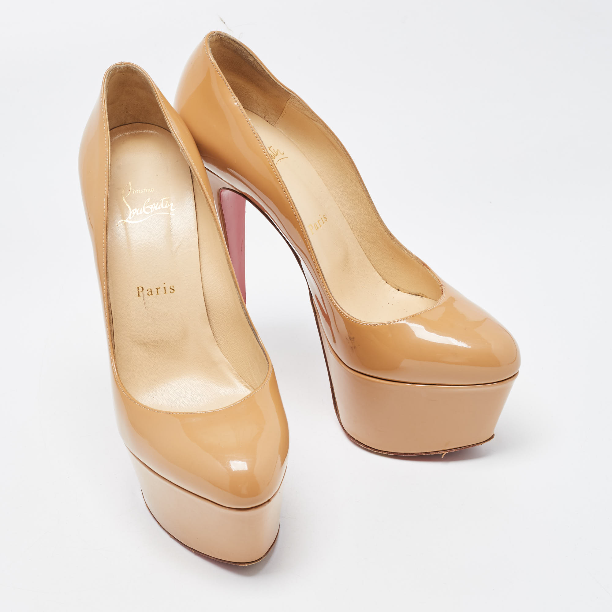 Christian Louboutin Beige Patent Leather Victoria Pumps Size 40