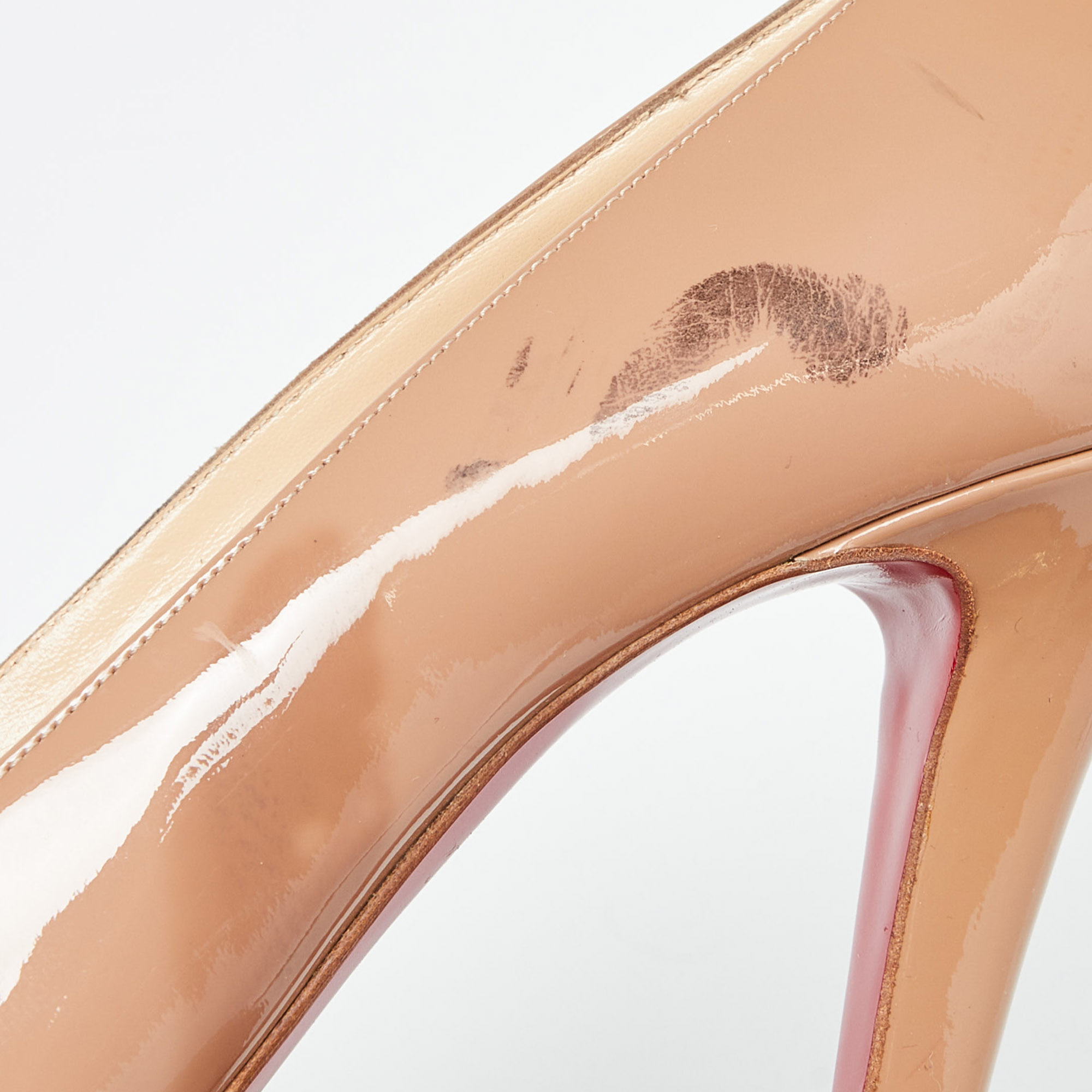 Christian Louboutin Beige Patent Leather Bianca Pumps Size 40.5