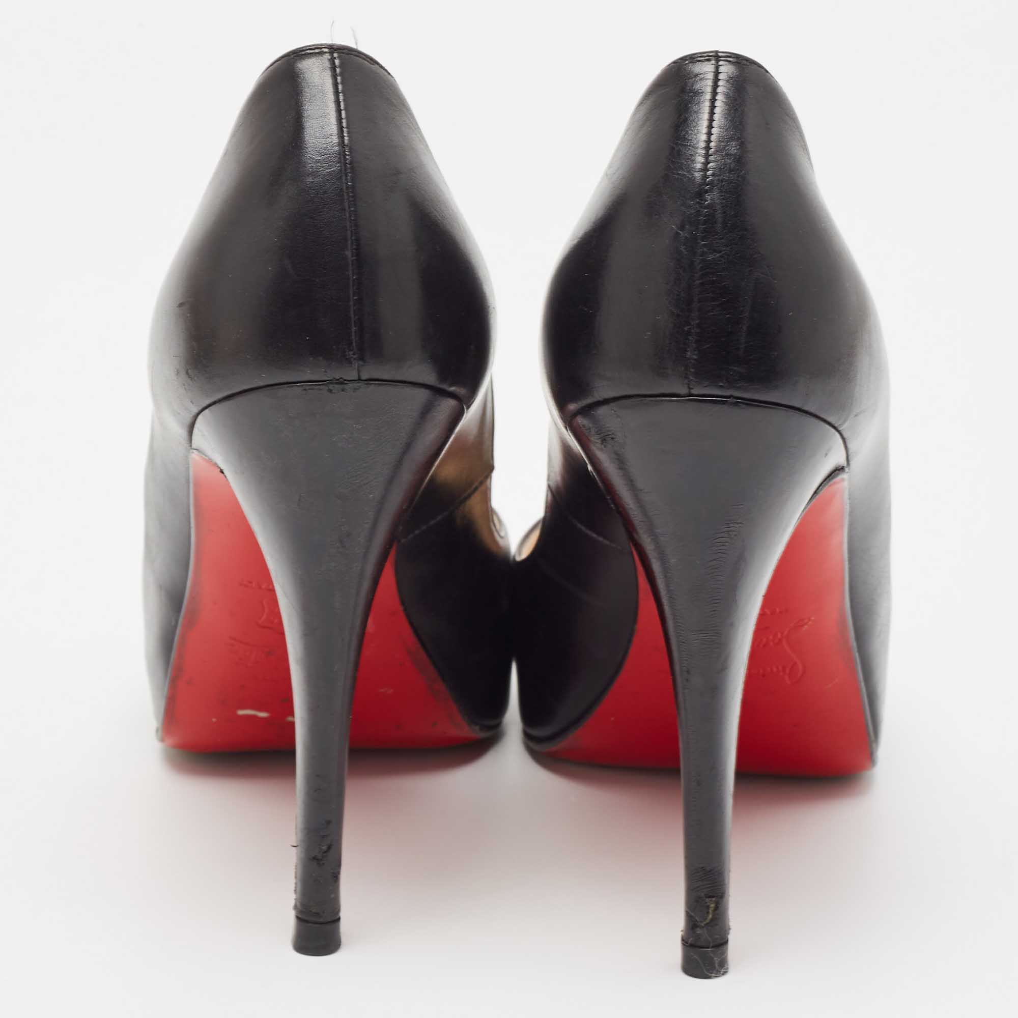 Christian Louboutin Black Leather Very Prive Pumps Size 40