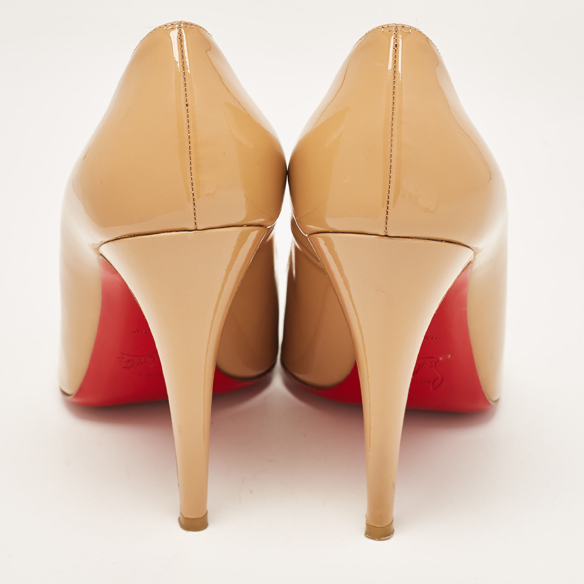 Christian Louboutin Beige Patent Leather Simple  Pumps Size 41