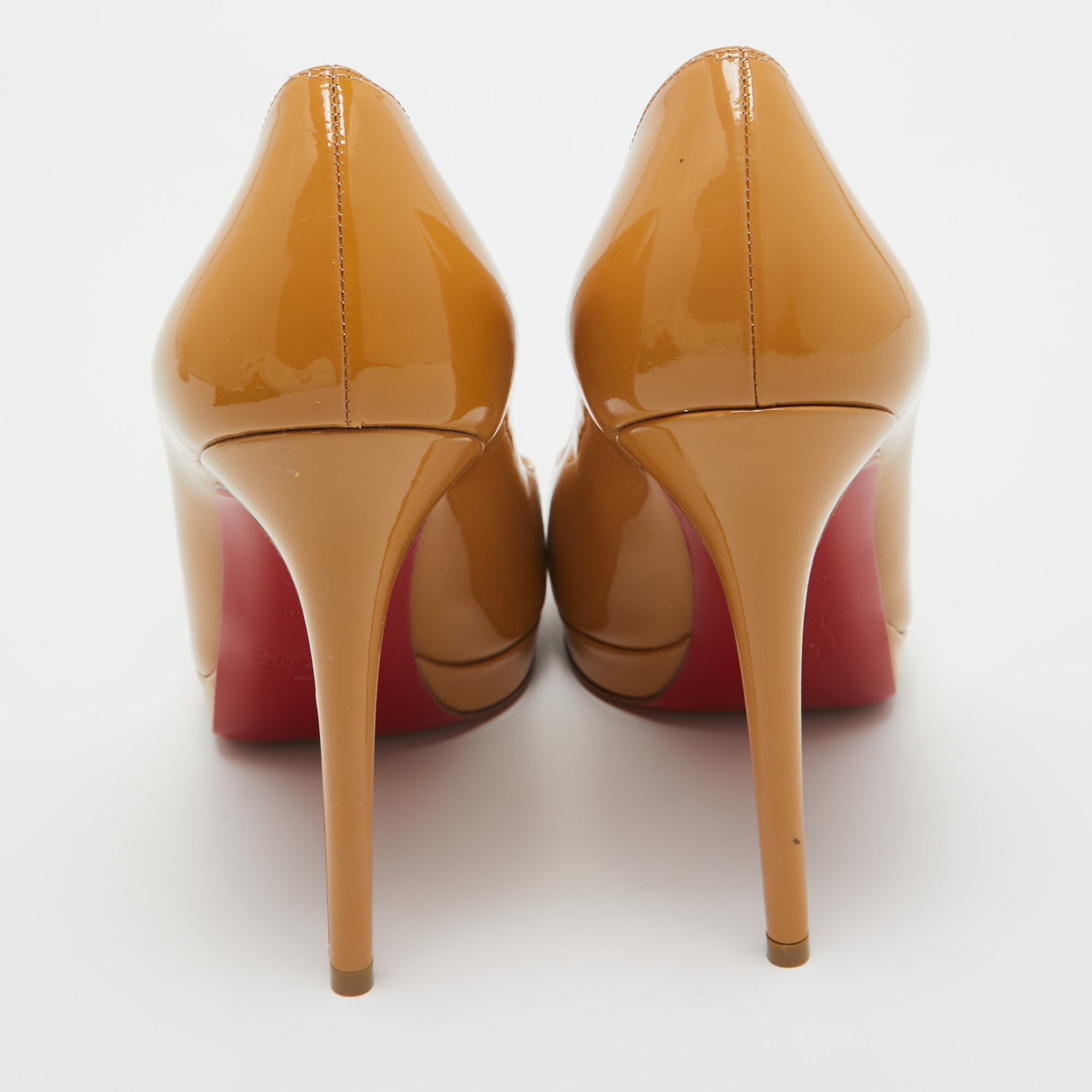 Christian Louboutin Beige Patent Leather Neofilo Pumps Size 38.5