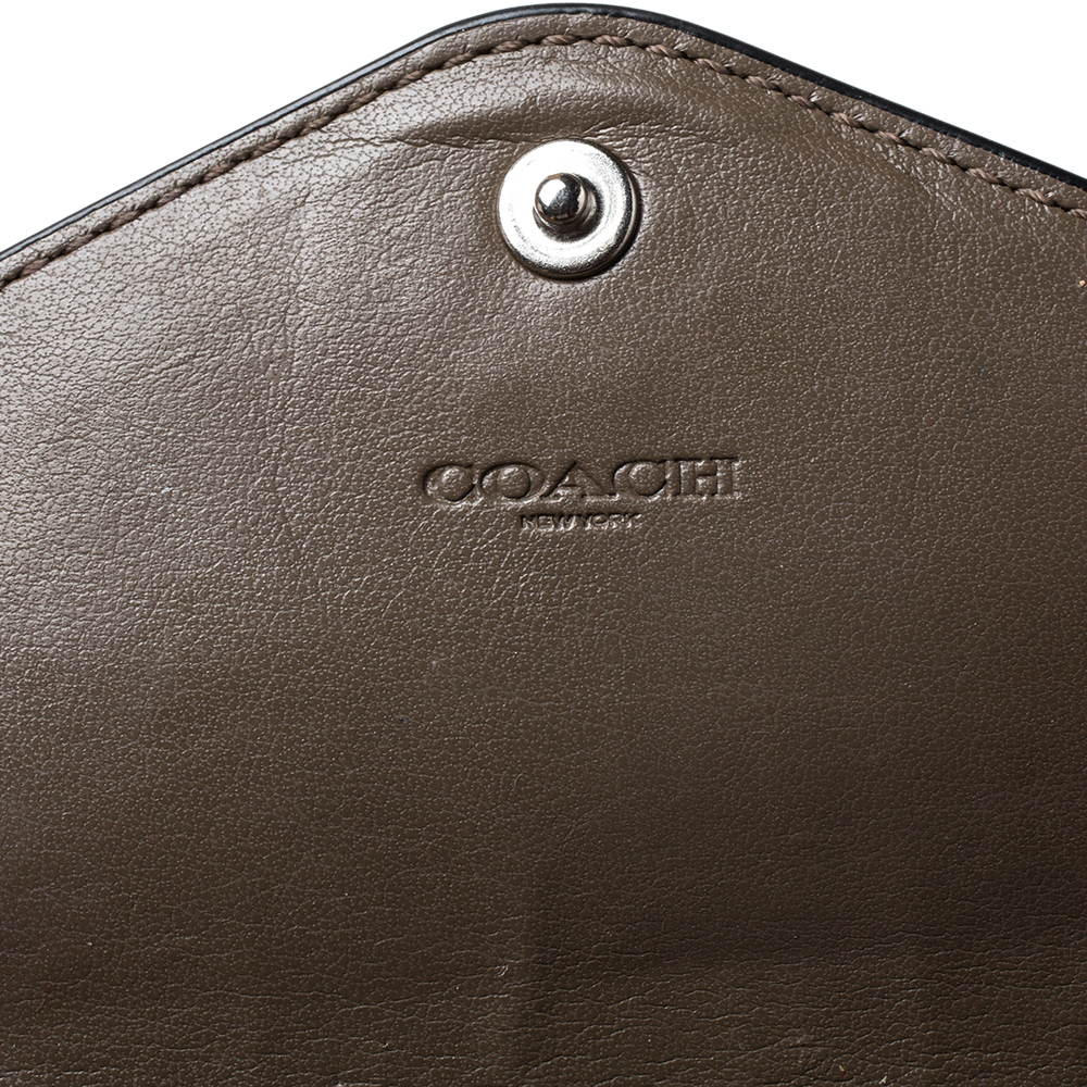 Coach Beige/Olive Green Leather Colorblock Continental Wallet