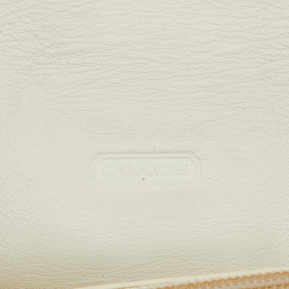 Coach Beige/White Signature Canvas And Leather Buckle Detail Continental Wallet