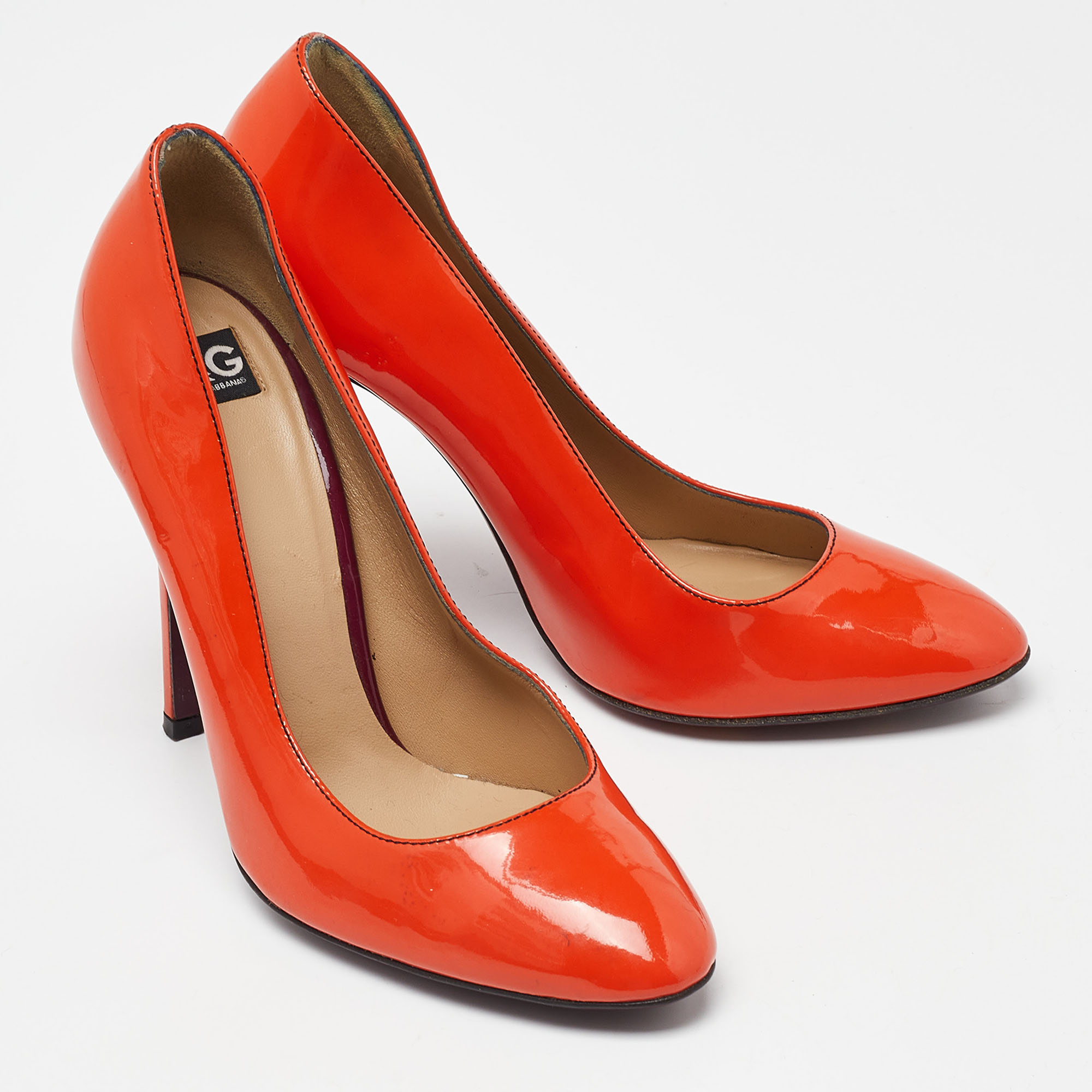 D&G Orange Patent Leather Round Toe Pumps Size 38.5