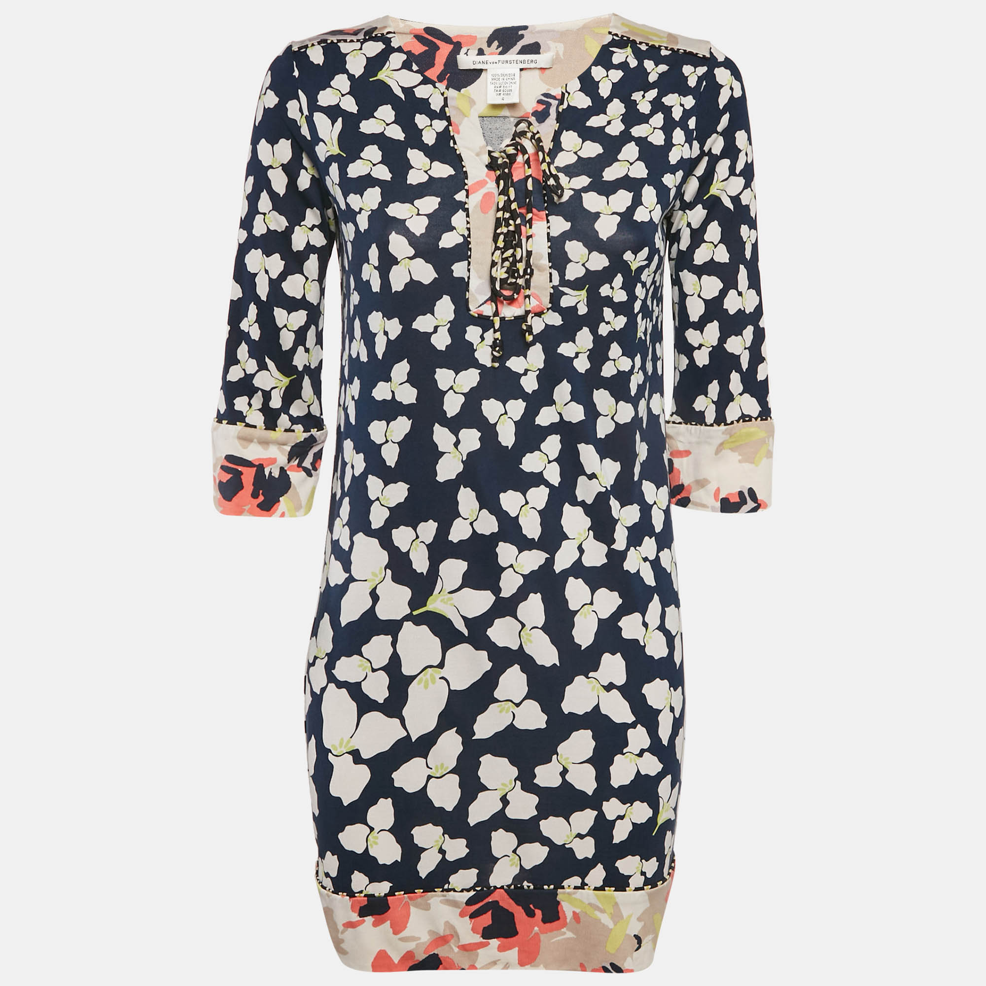Diane Von Furstenberg Navy Blue Floral Print Silk jersey Trella Mini Dress S
Diane Von Furstenberg Navy Blue Floral Print Silk jersey Trella Mini Dress S