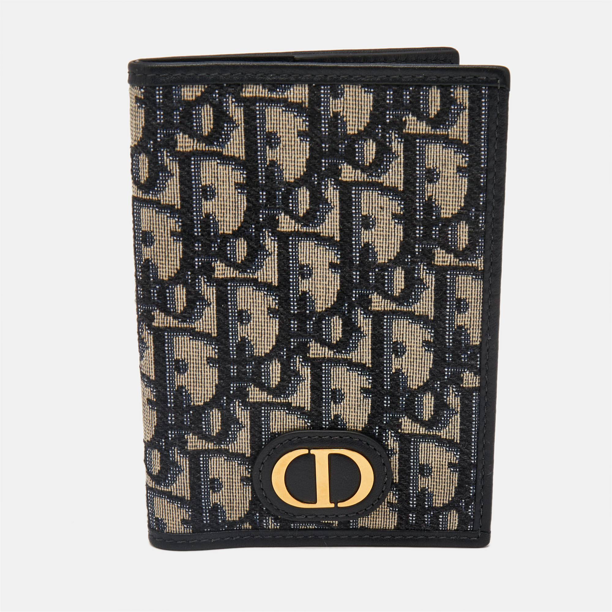 Dior Navy Blue Oblique Canvas and Leather Vertical Passport Holder
Dior Navy Blue Oblique Canvas and Leather Vertical Passport Holder