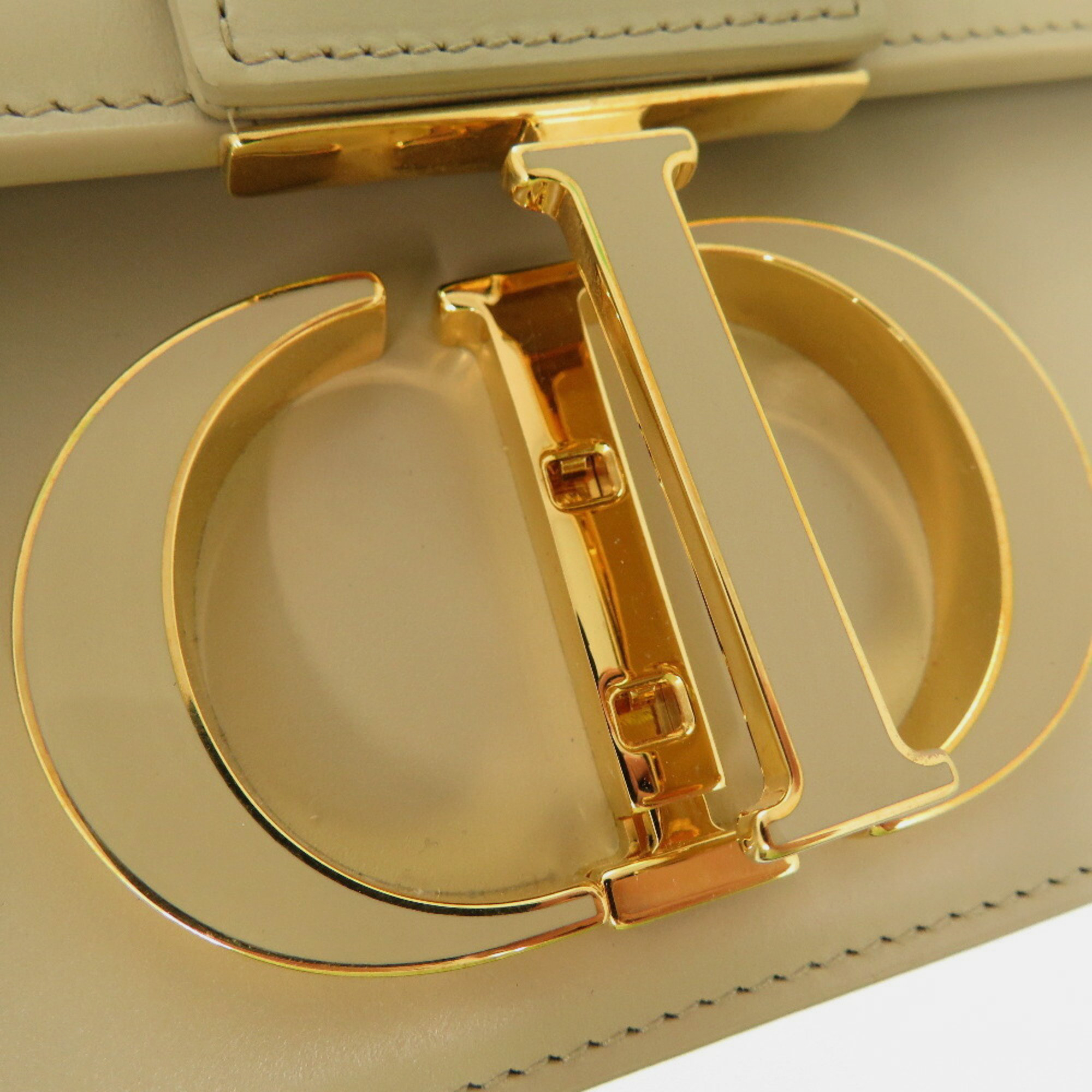 Dior Leather Beige 30 Montagne Shoulder Bag